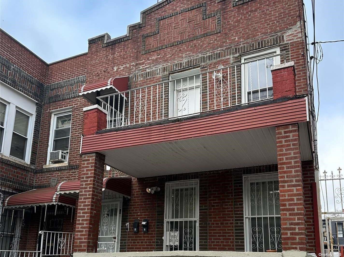 710 Shepherd Avenue Property Photo