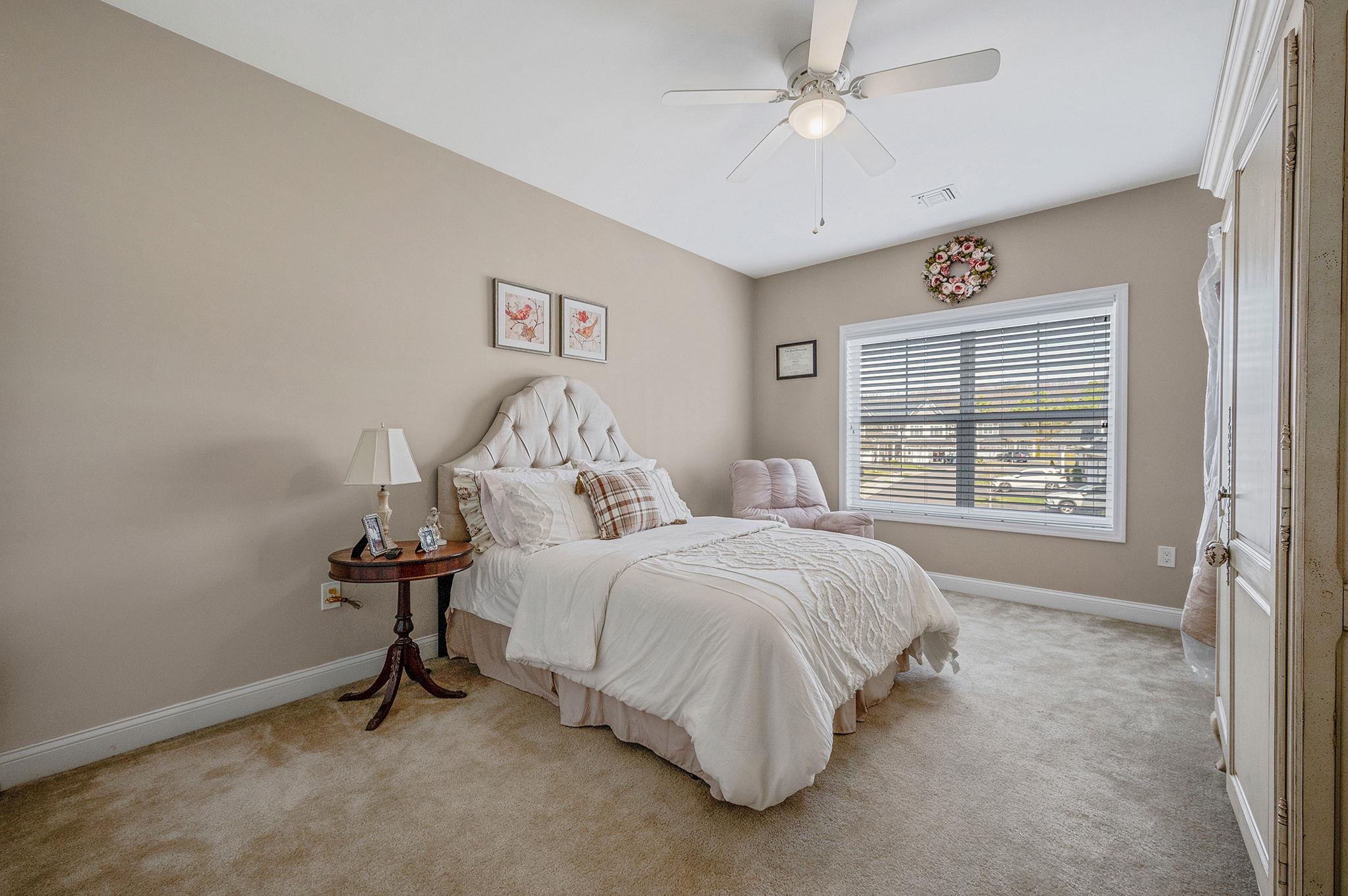 84 Wavell Avenue Property Photo 28