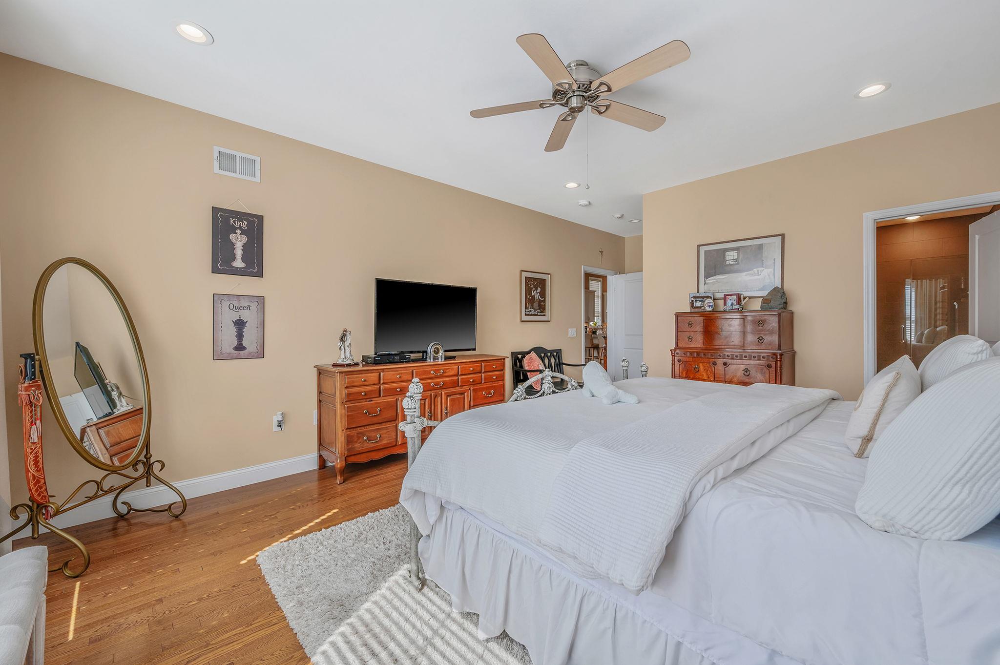 84 Wavell Avenue Property Photo 31
