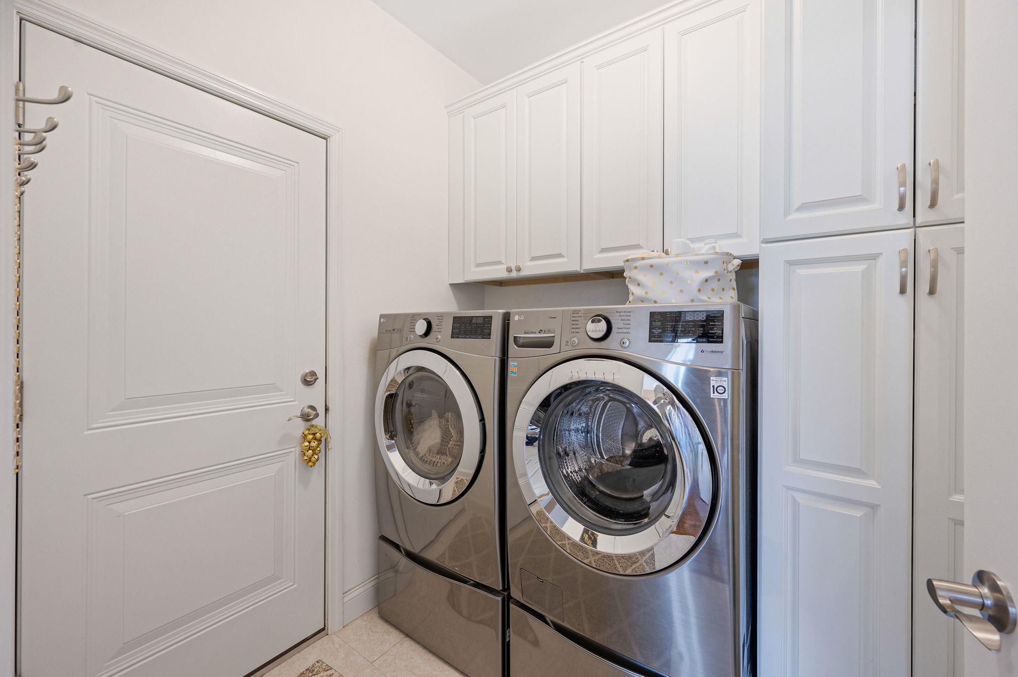 84 Wavell Avenue Property Photo 35