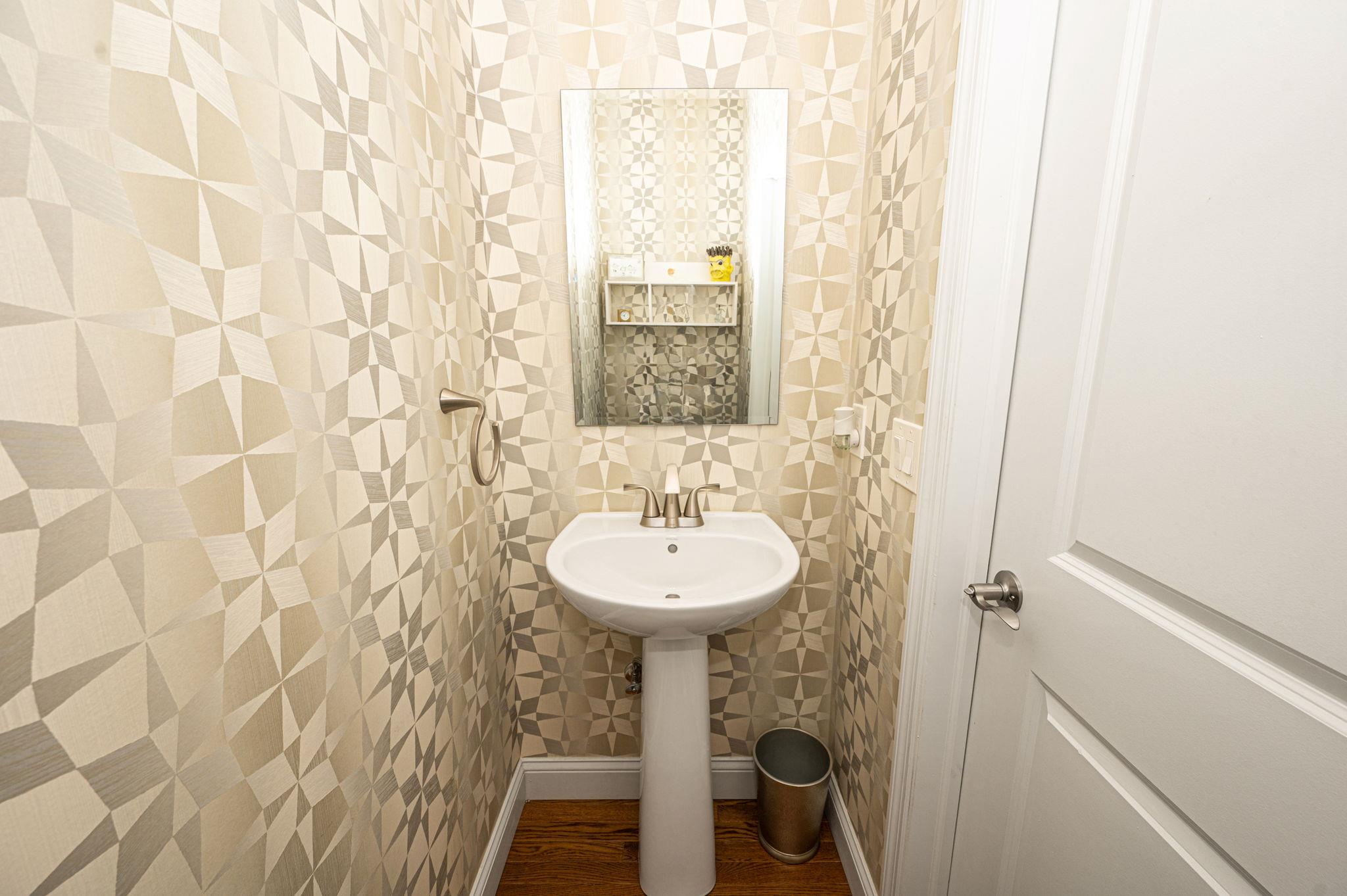 84 Wavell Avenue Property Photo 39