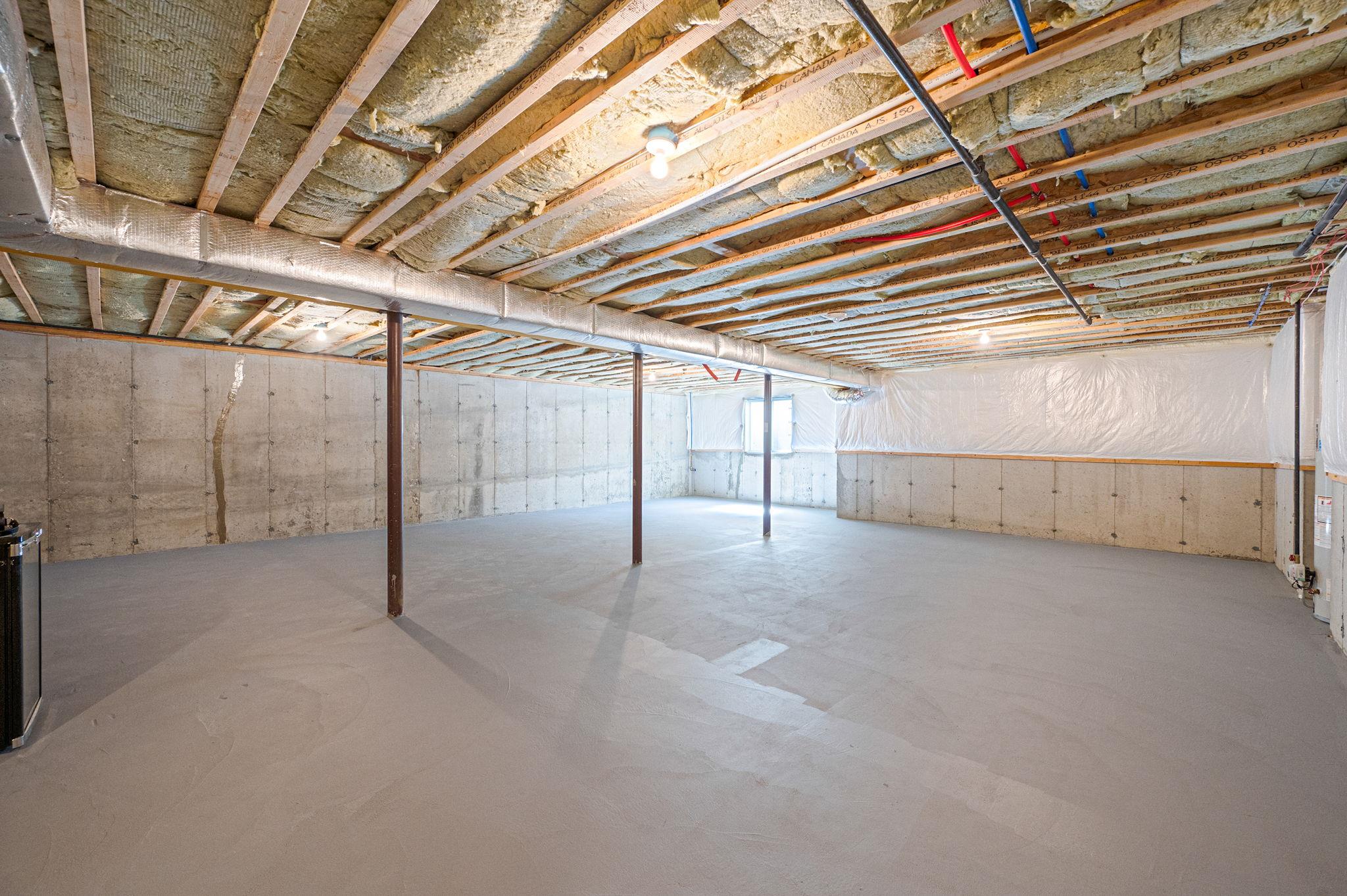 84 Wavell Avenue Property Photo 41