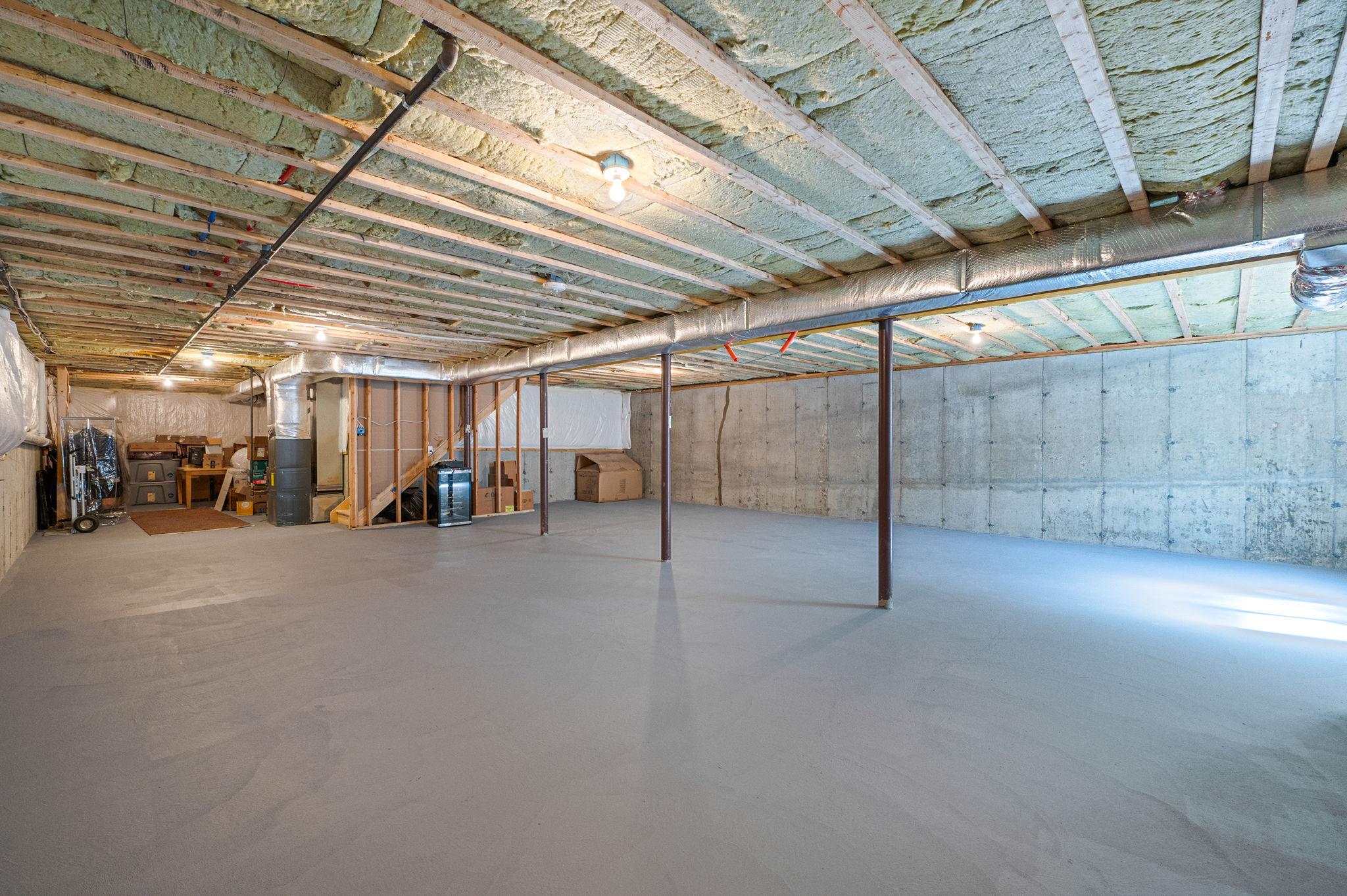 84 Wavell Avenue Property Photo 42