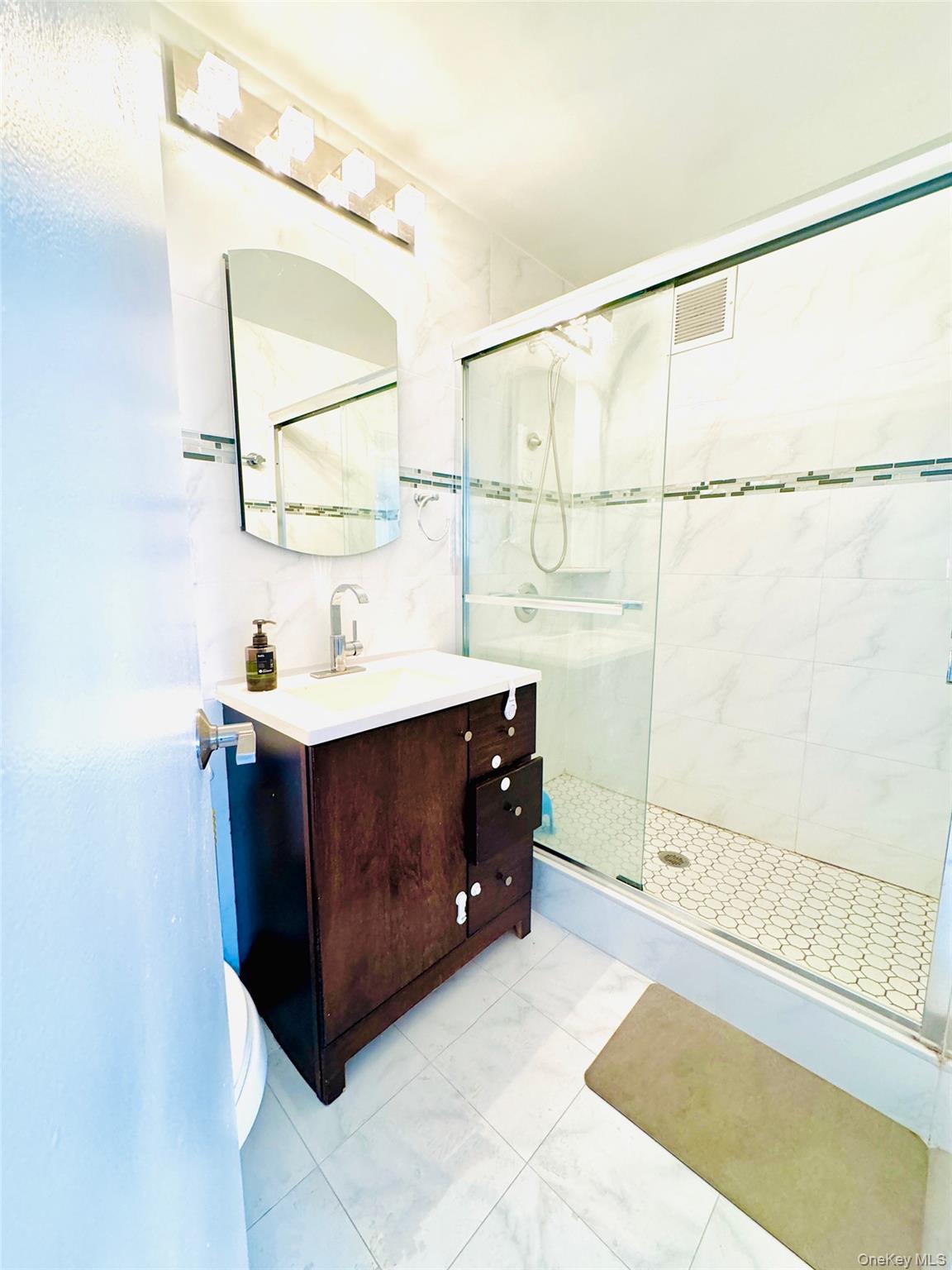 138-35 Elder Avenue 9e Property Photo 6
