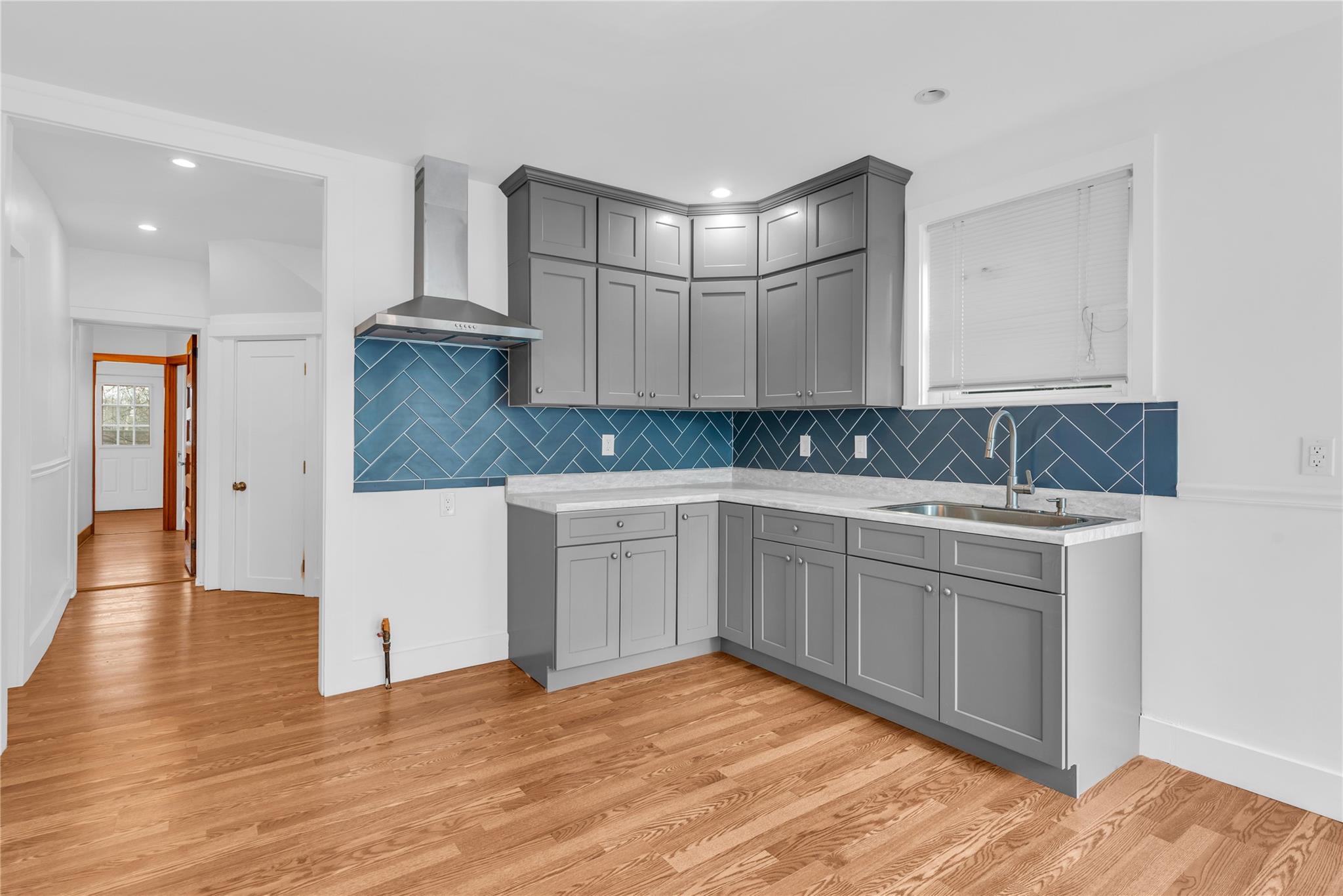 127 Maple Ave Property Photo