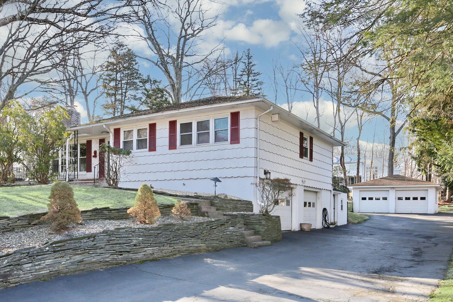 10 Glenbrook Road Property Photo