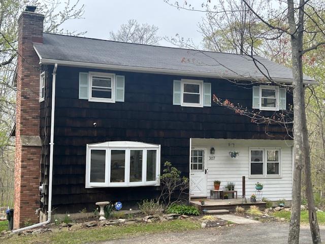 307 Greeves Road Property Photo