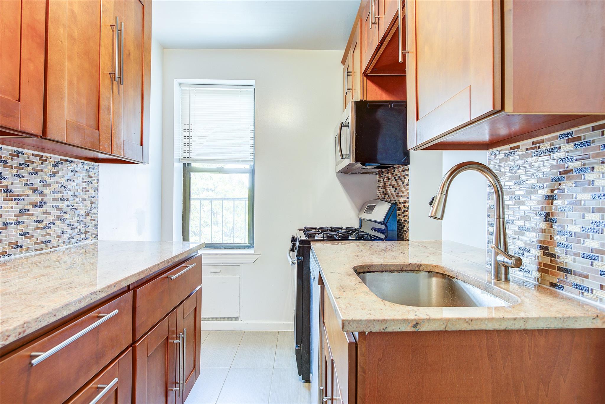 170-06 Crocheron Avenue 5d Property Photo 4