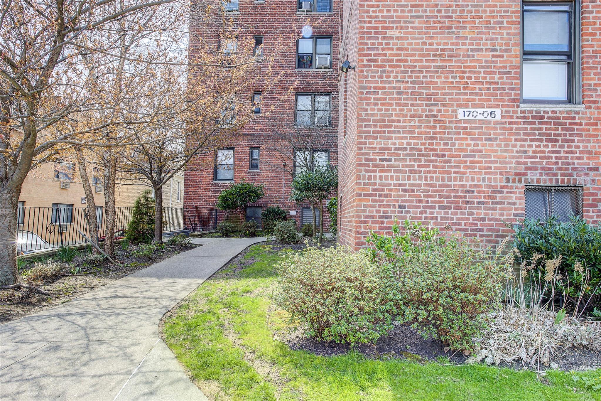 170-06 Crocheron Avenue 5d Property Photo 16