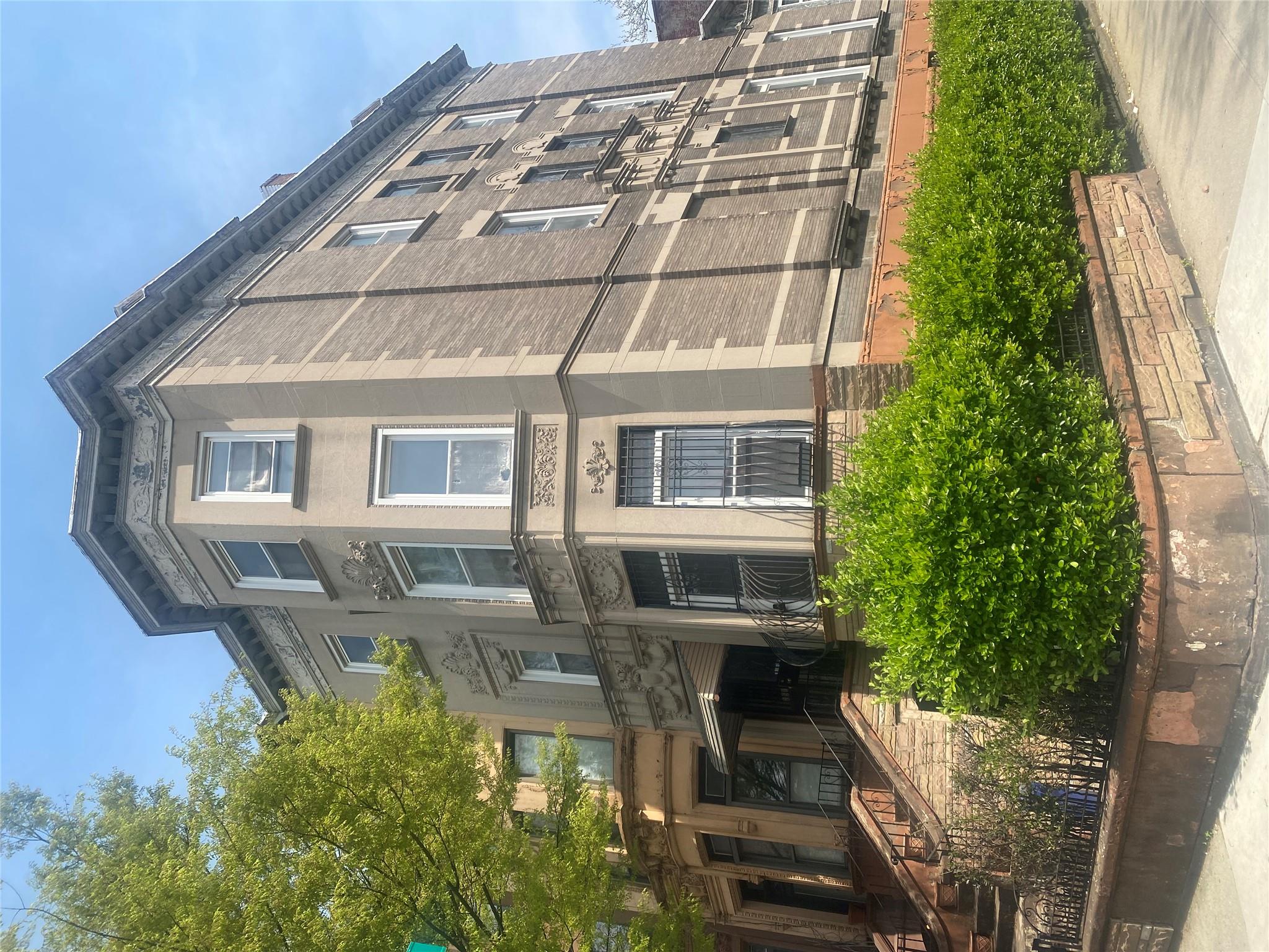 Boys And Girls High School Real Estate Listings Main Image