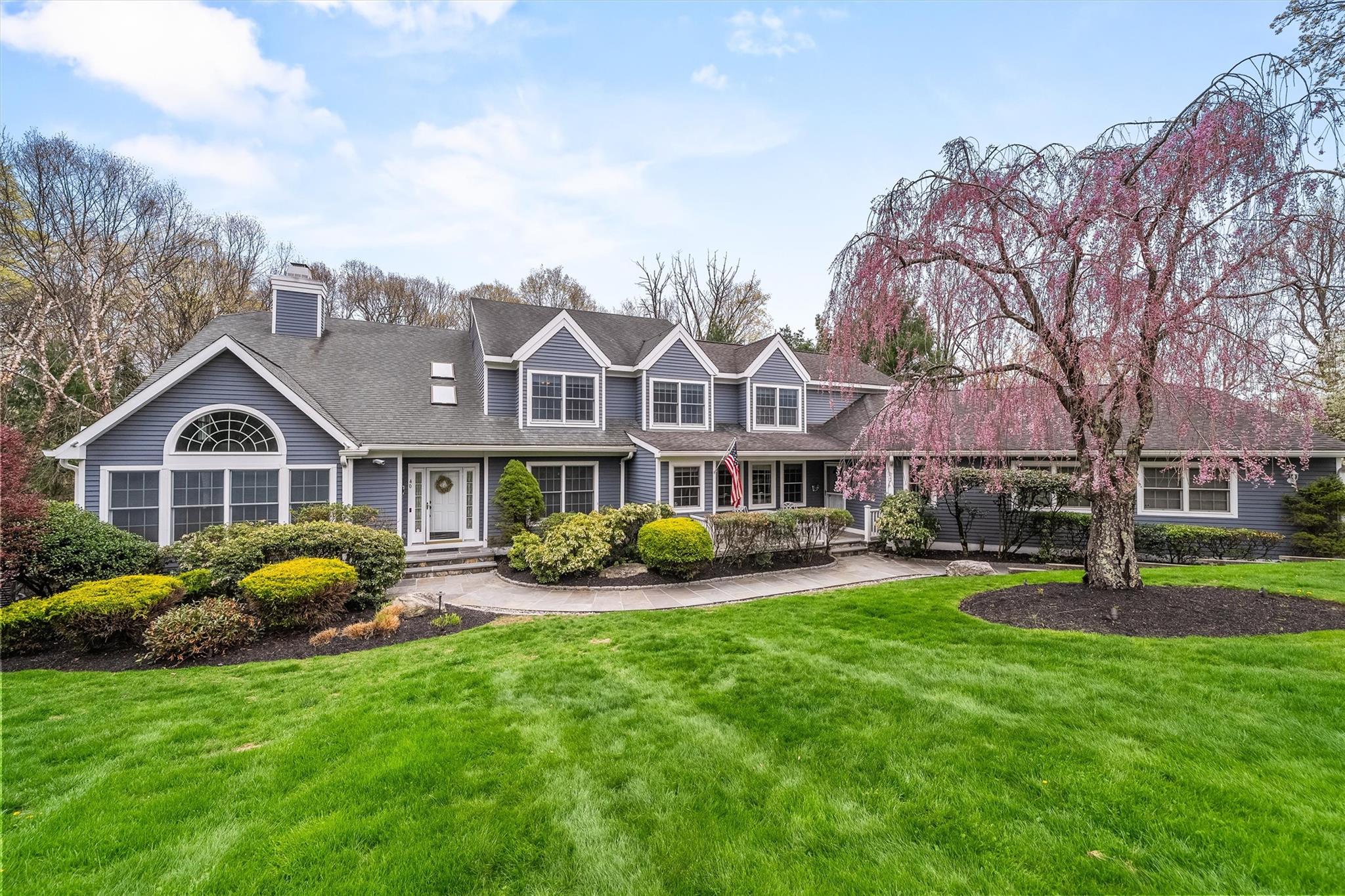 10501 Real Estate Listings Main Image