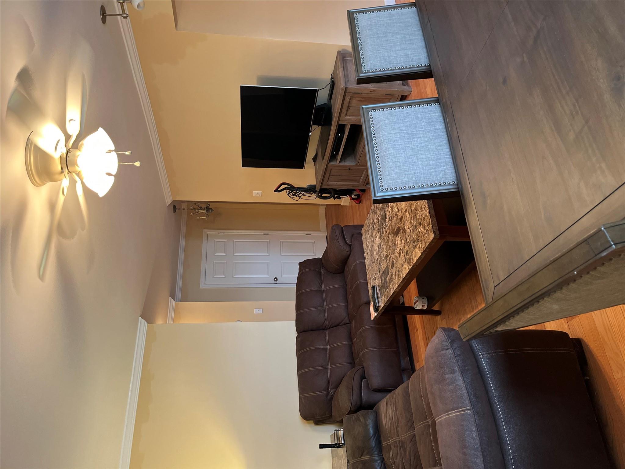 208 Westend Ave Property Photo