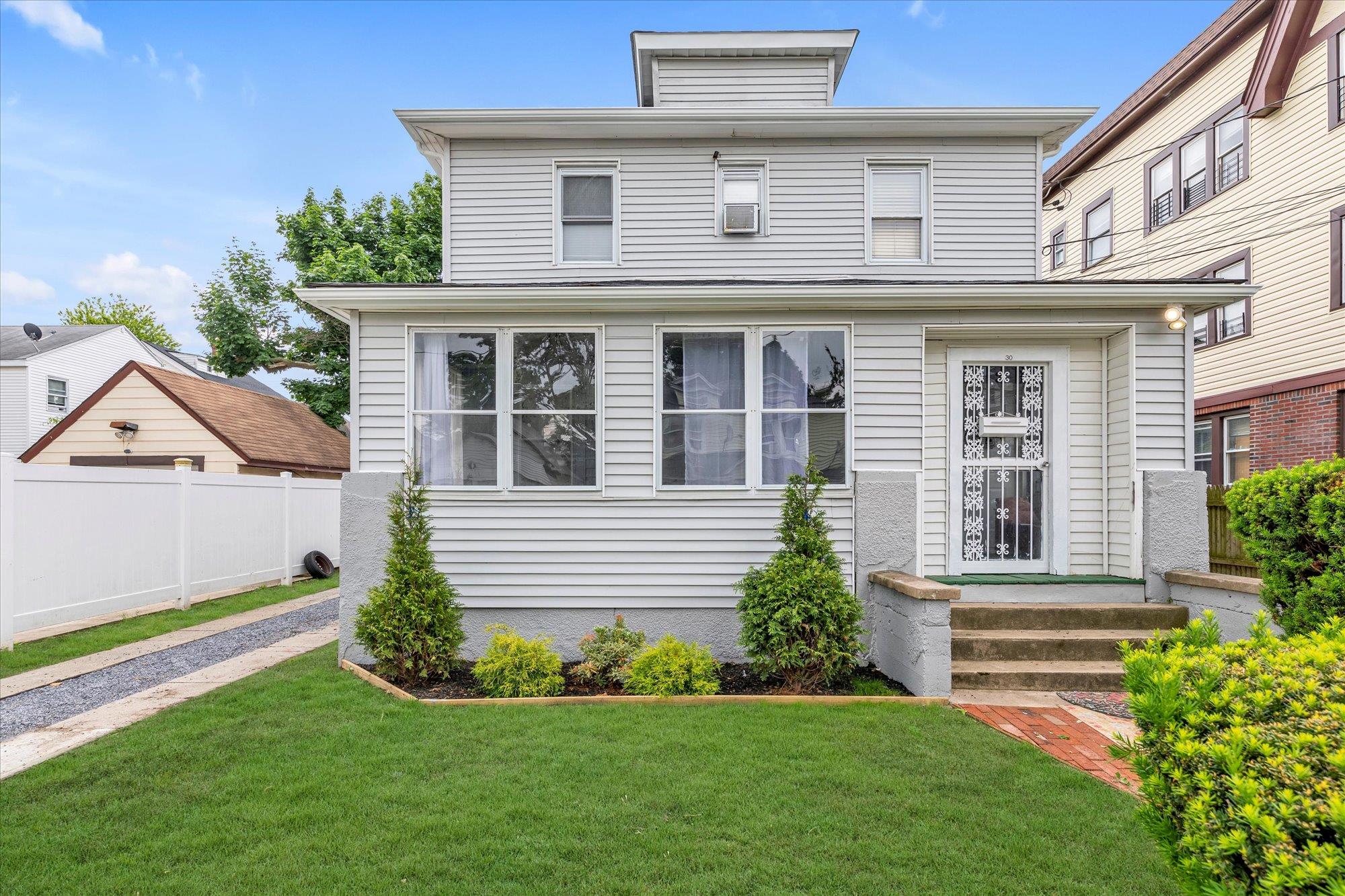 30 Burr Avenue Property Photo