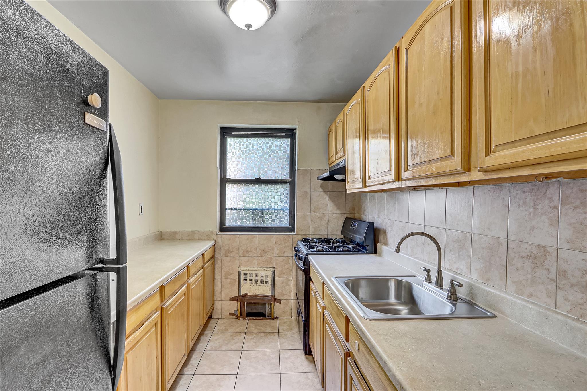 4405 Macnish Street 1b Property Photo 12