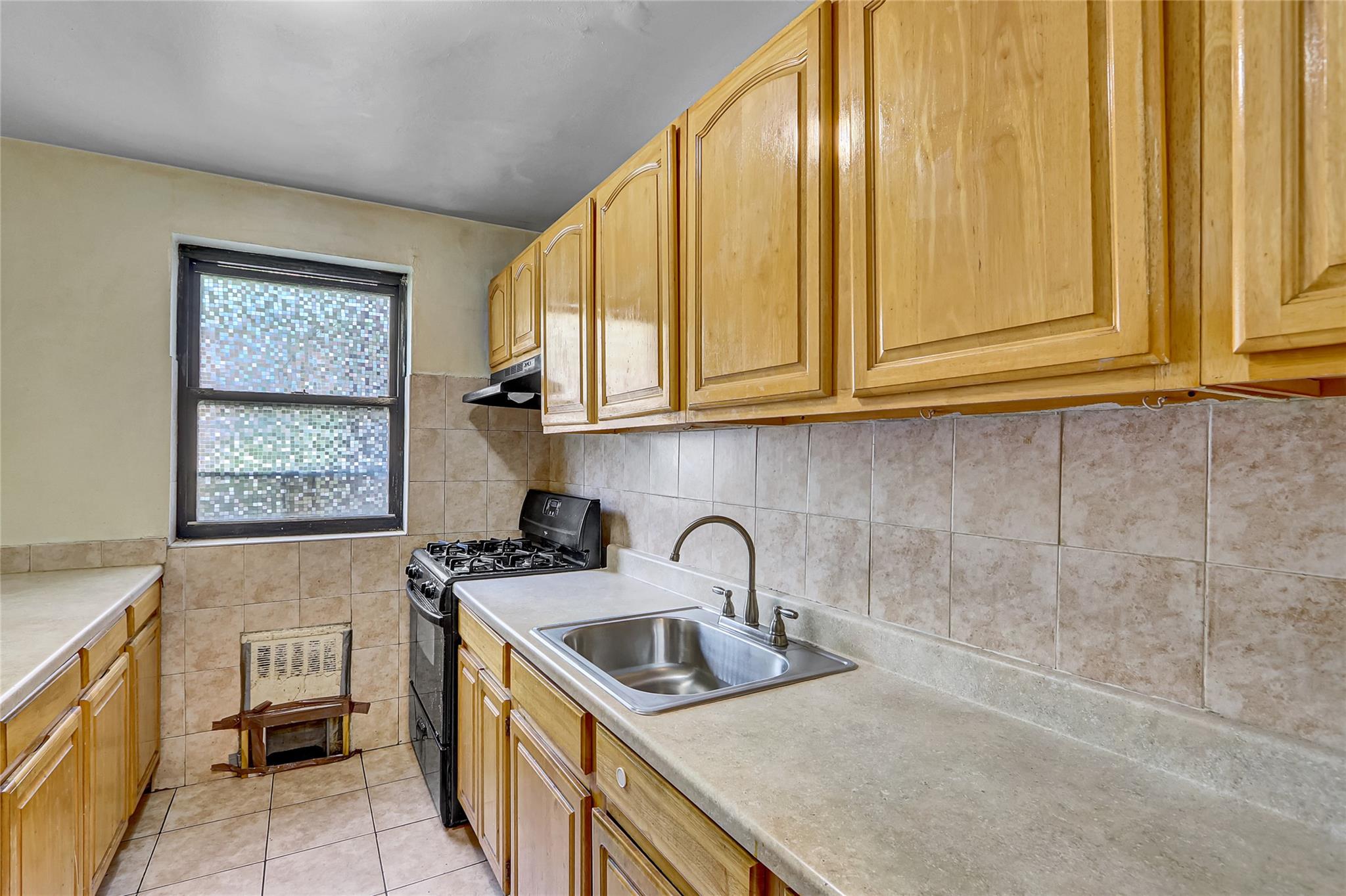 4405 Macnish Street 1b Property Photo 13