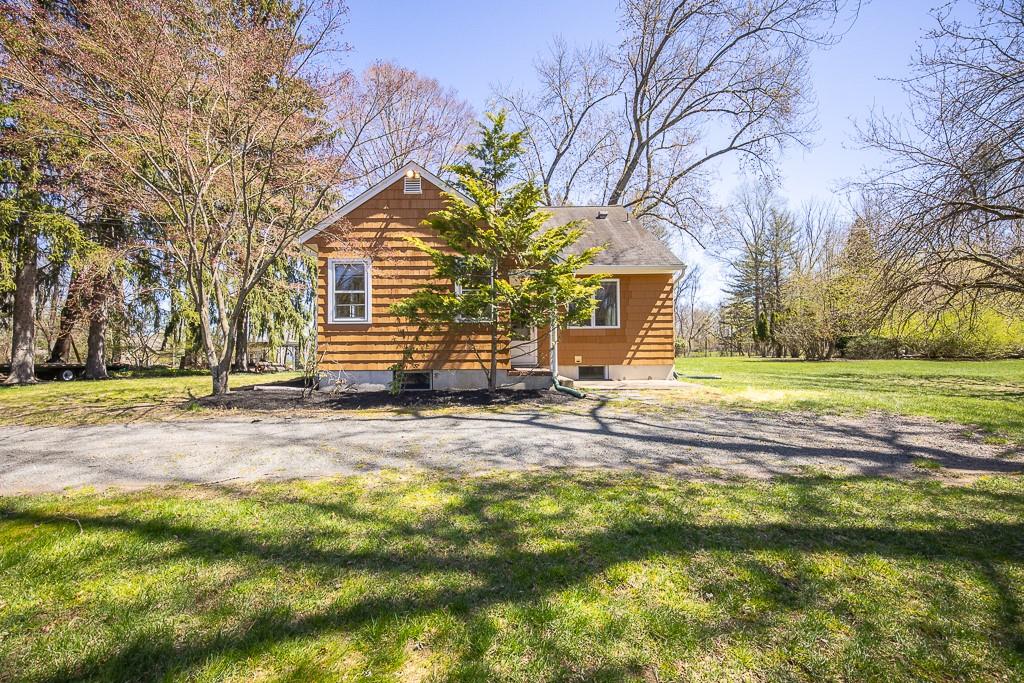 644 Gilbert Ave Property Photo