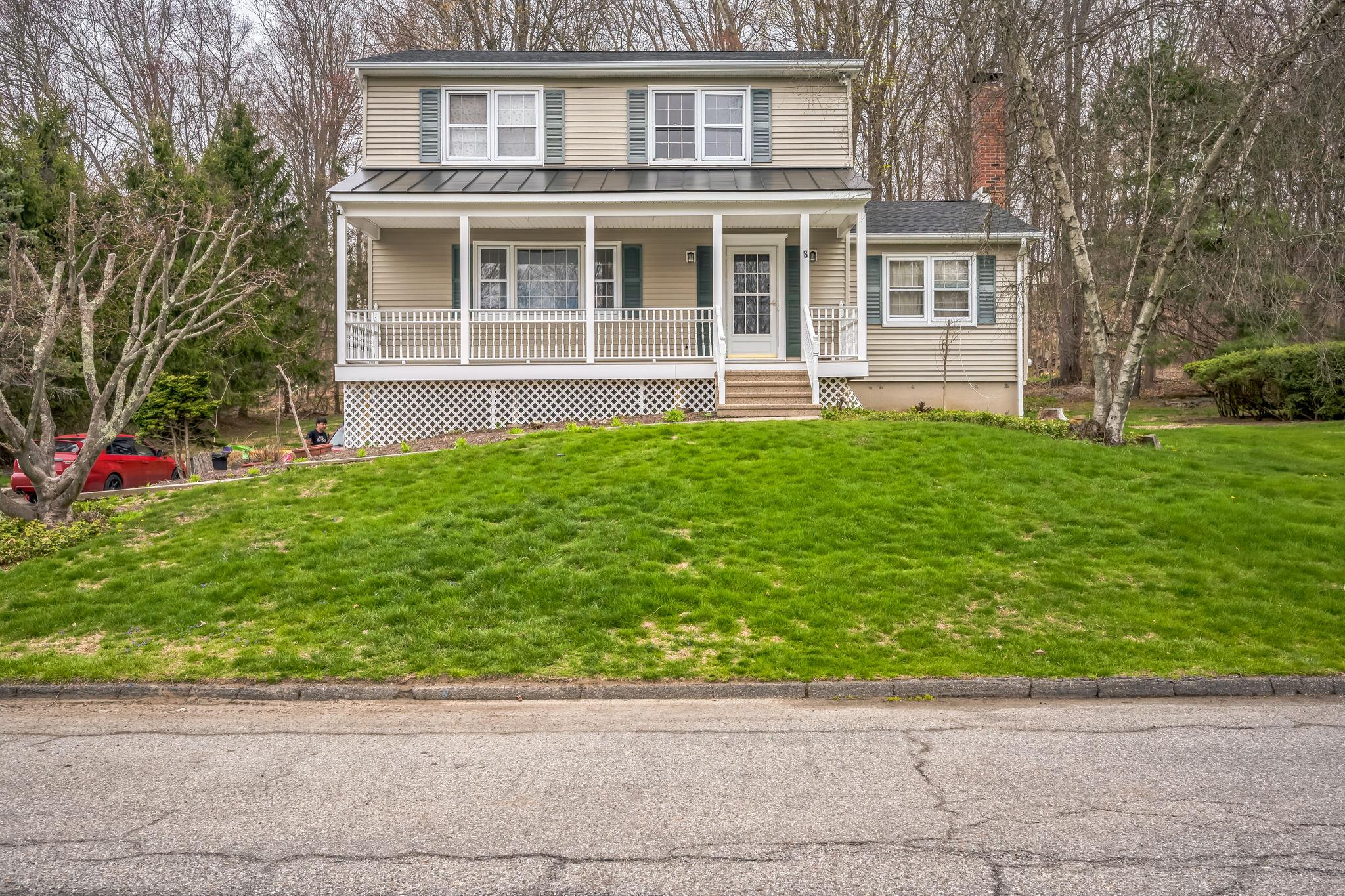 8 Noel Ct Property Photo