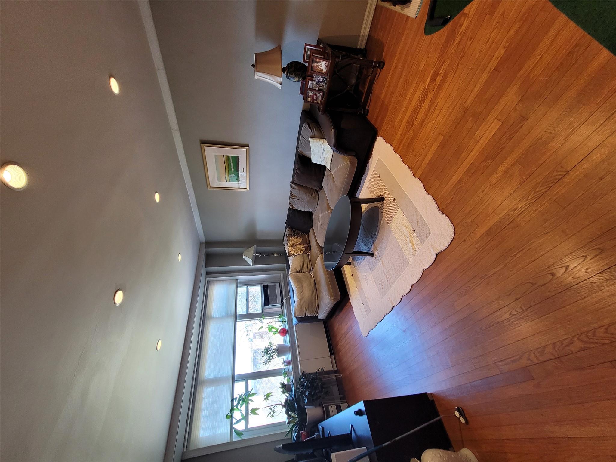 851803 Property Photo