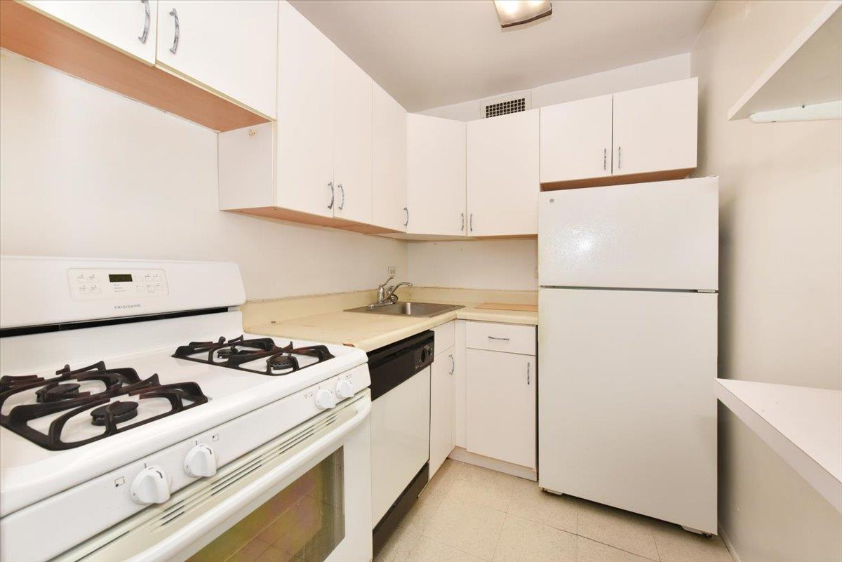 110-11 Queens Boulevard 18d Property Photo 19