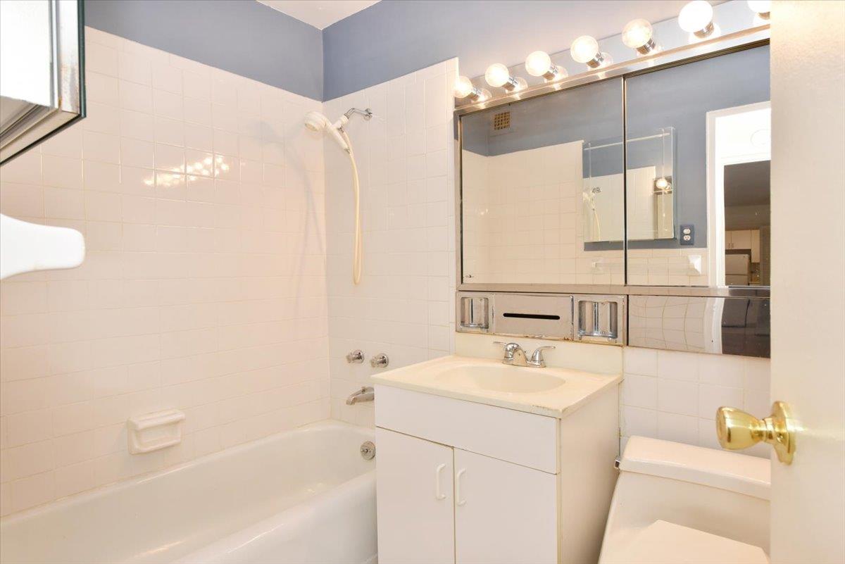 110-11 Queens Boulevard 18d Property Photo 22