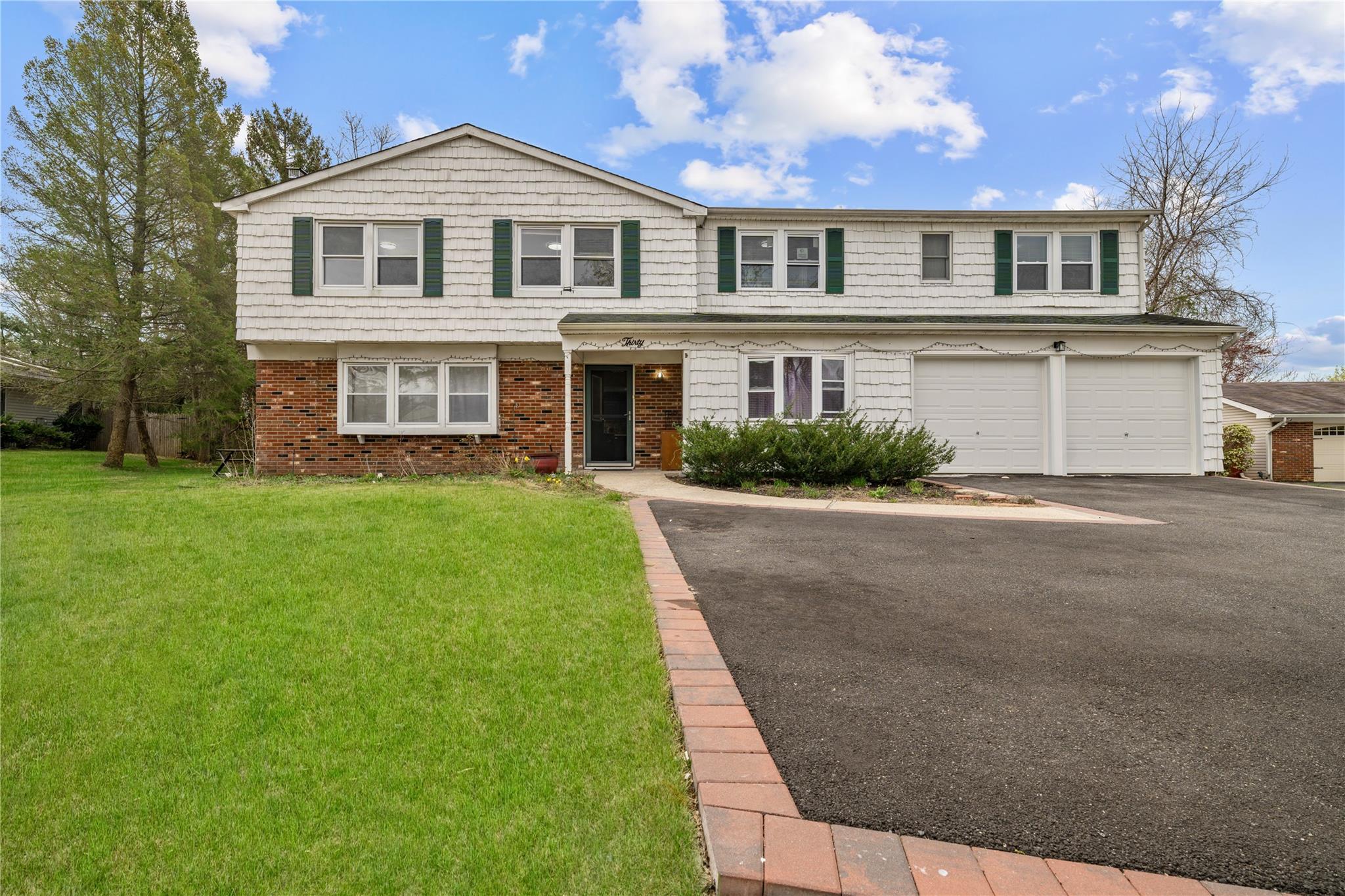 South Setauket Real Estate Listings Main Image
