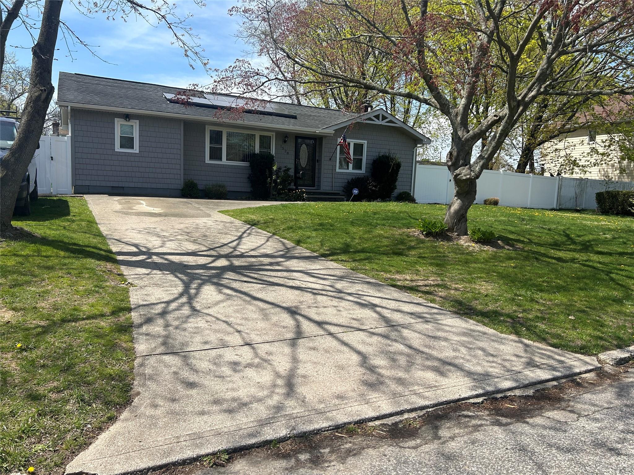 1528 Baldwin Boulevard Property Photo