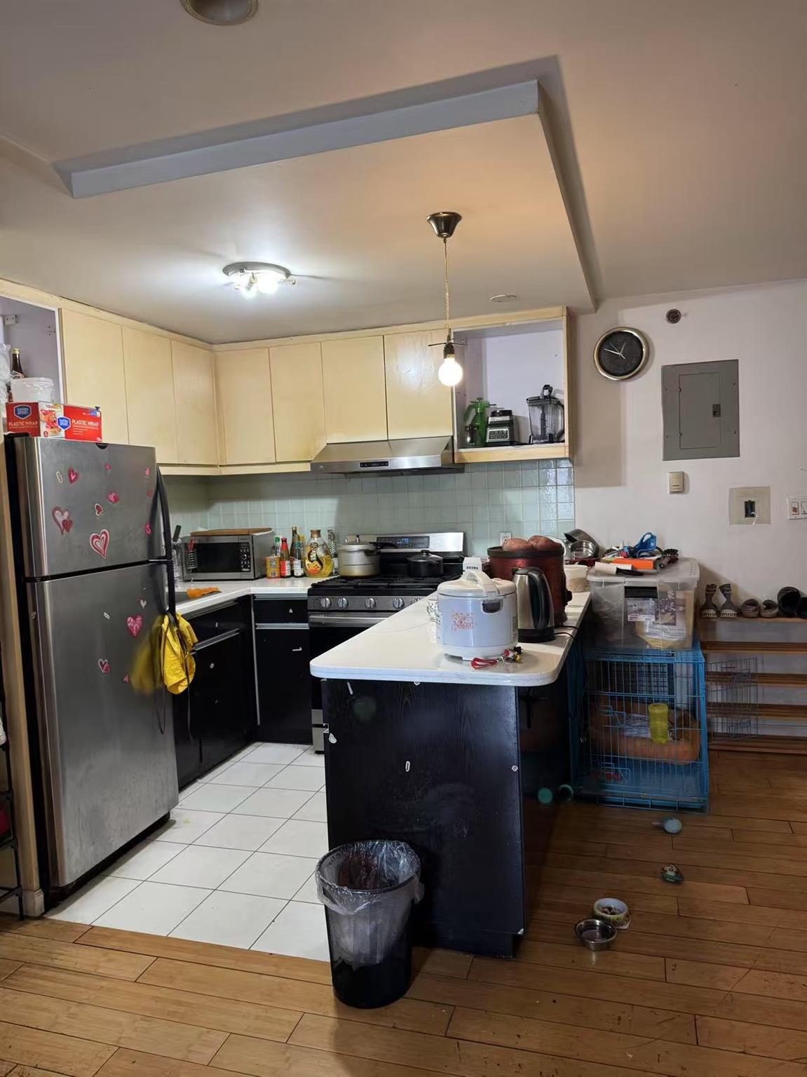 132-03 Sanford Avenue 2f Property Photo