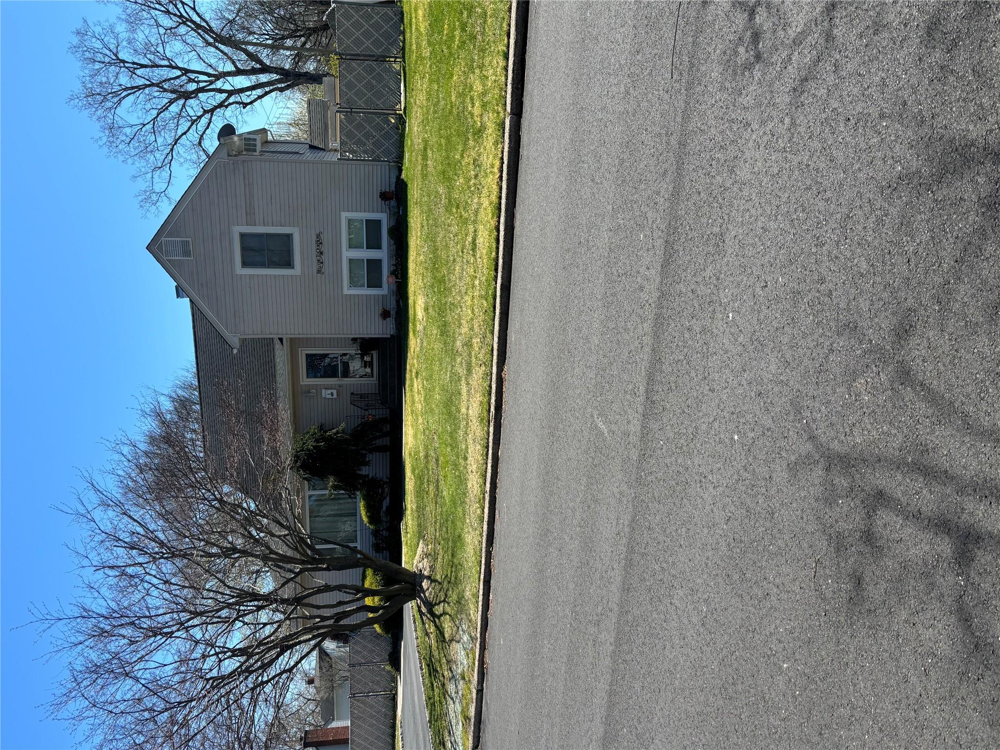 1 Leonard Lane Property Photo