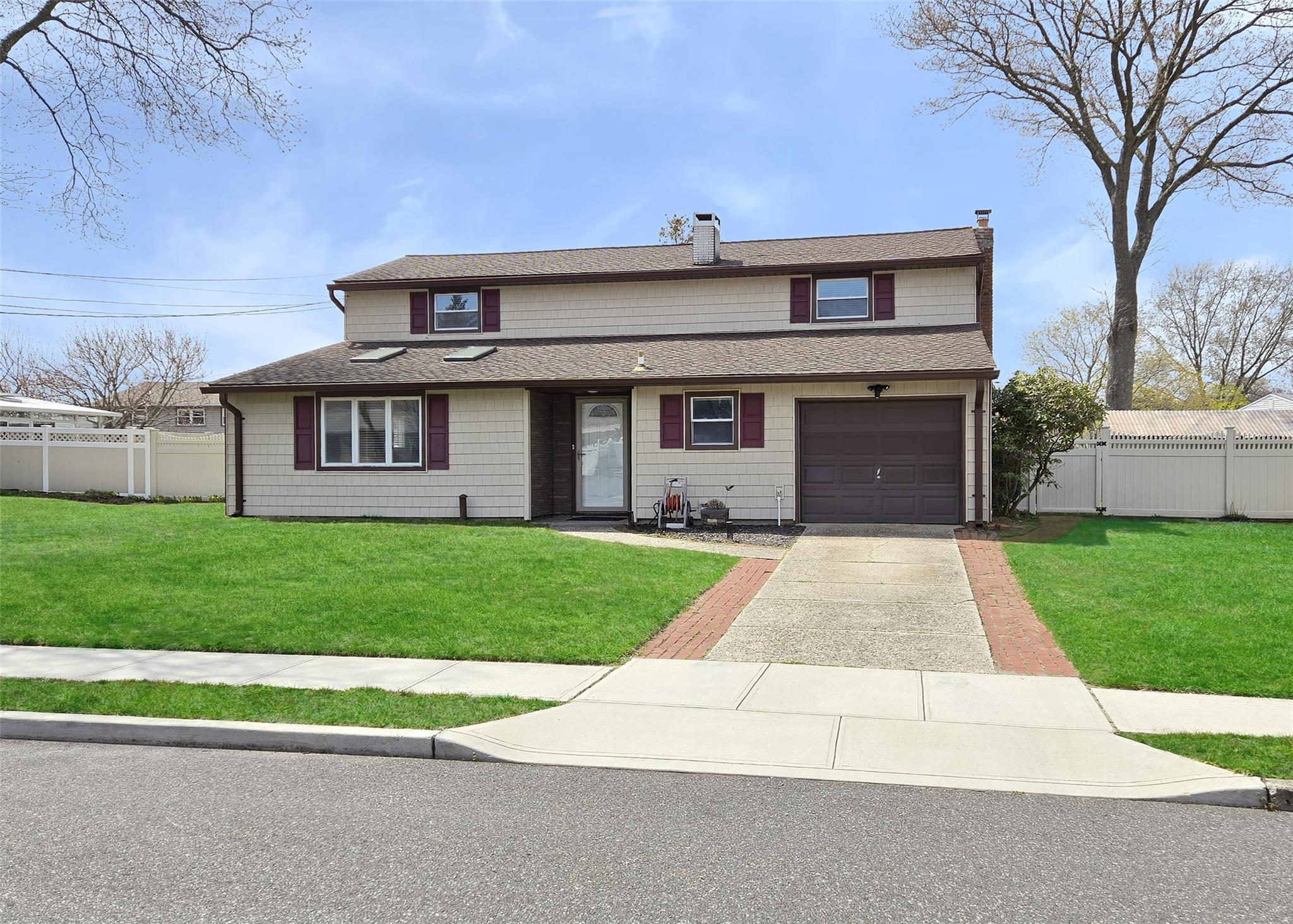 Newfield High School Real Estate Listings Main Image