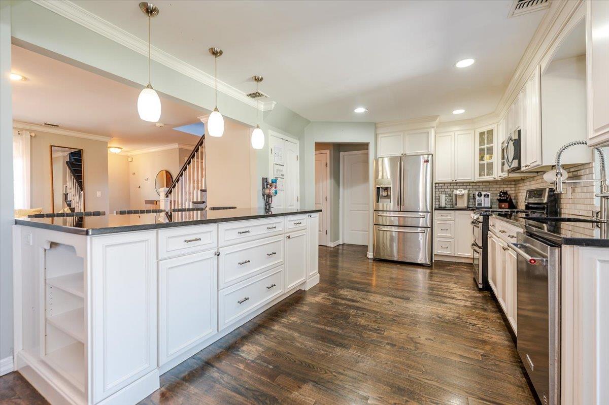 2814 River Avenue Property Photo