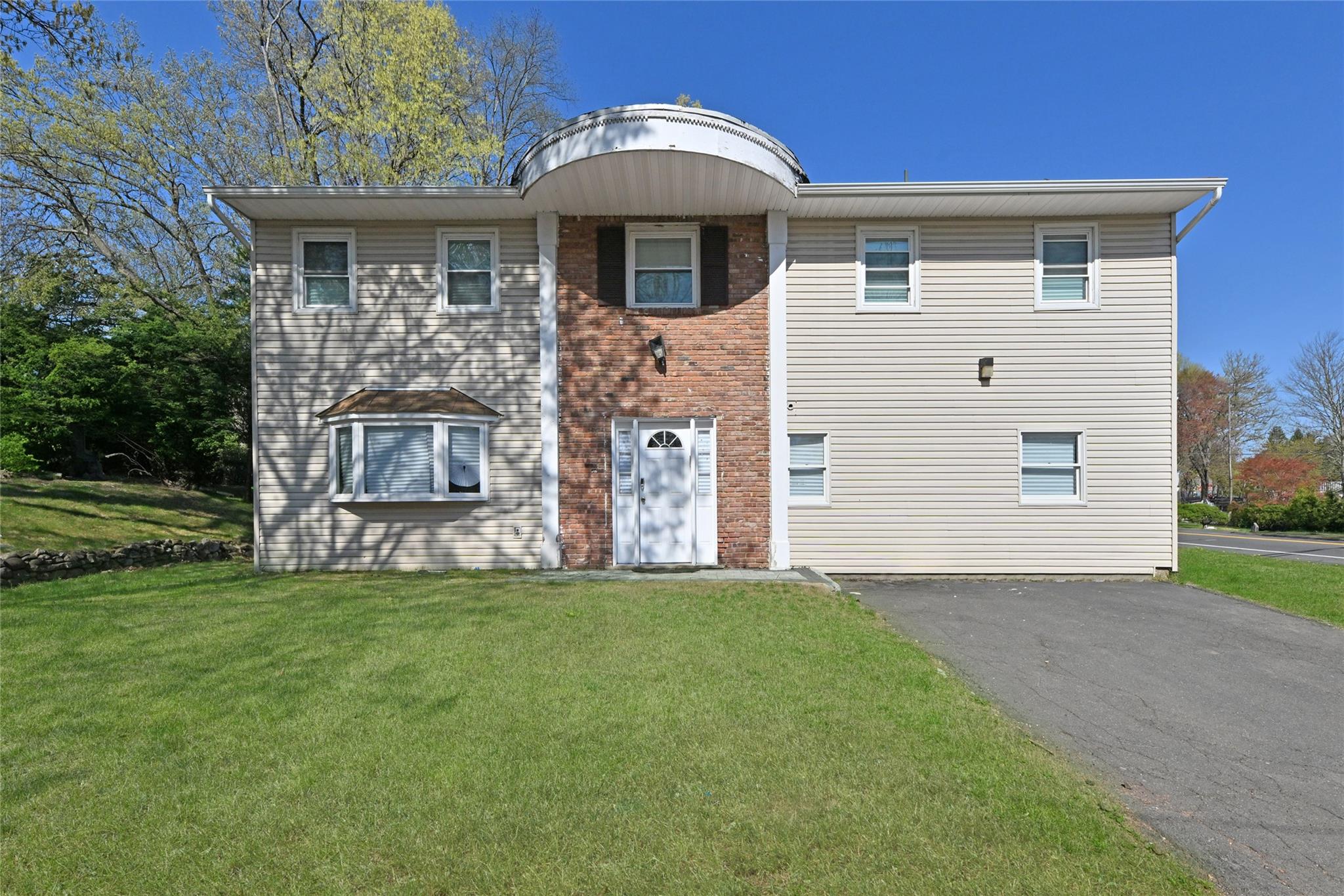 1 Bedford Court Property Photo