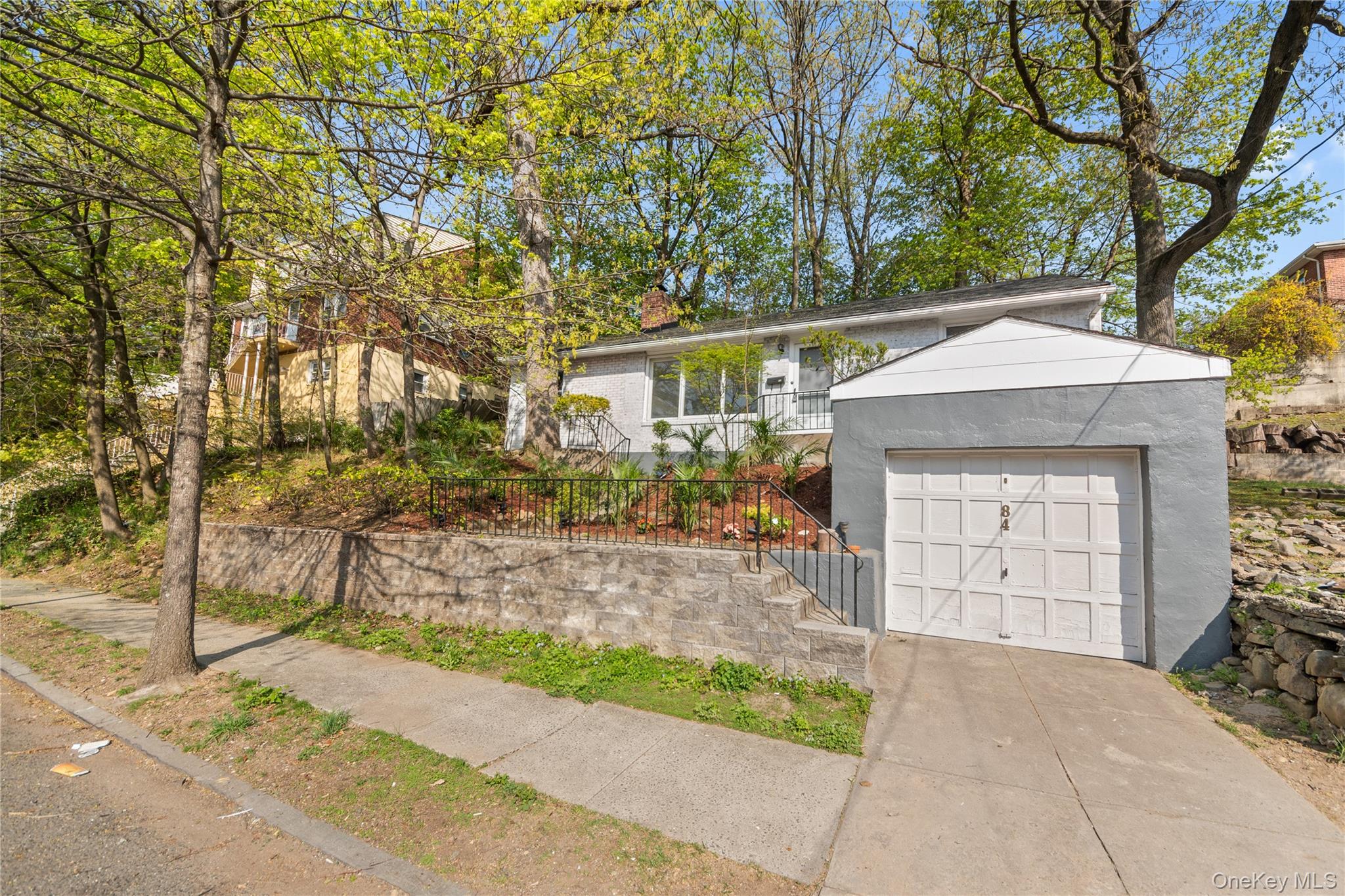 84 Courter Avenue Property Photo 2