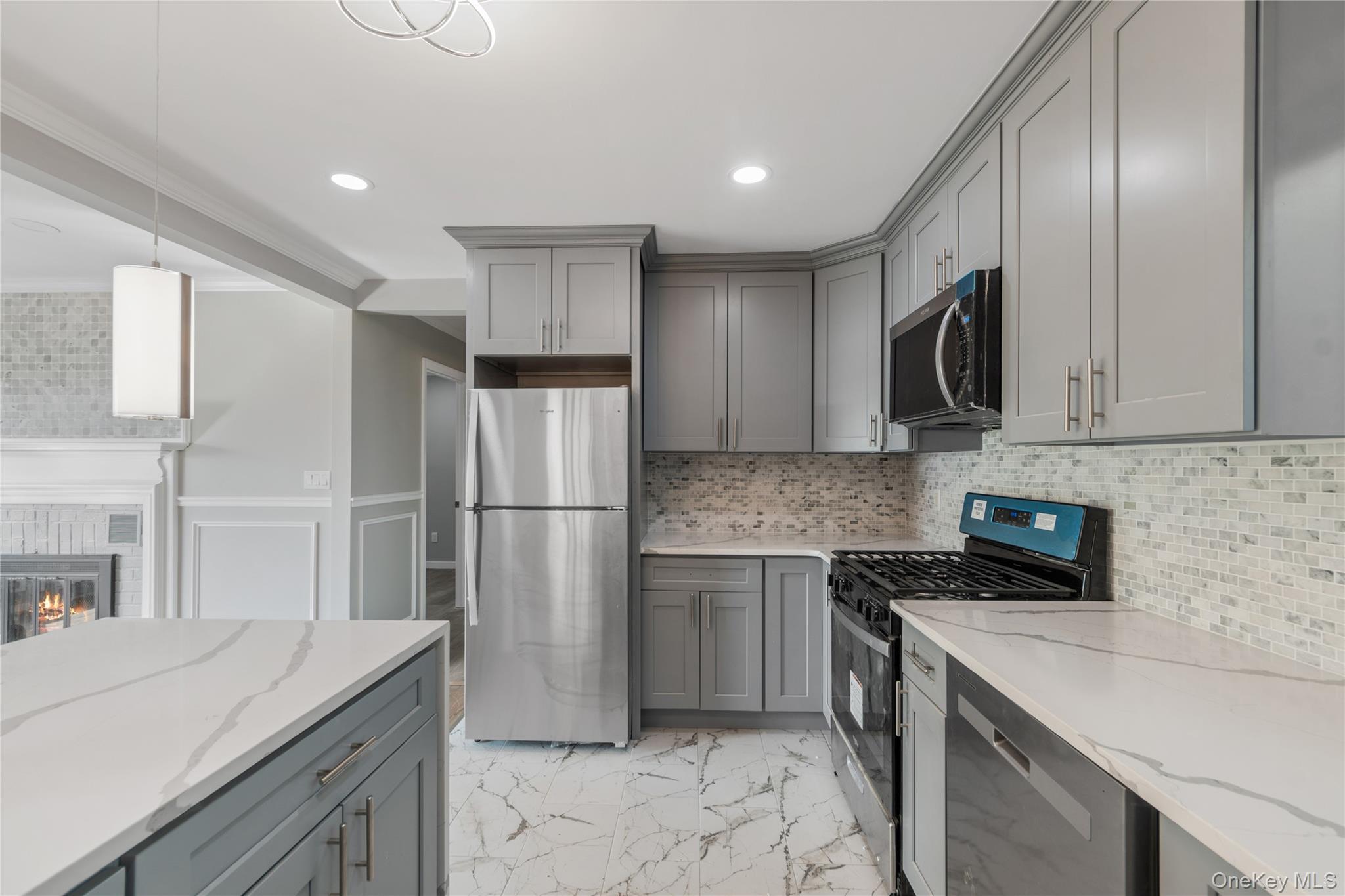 84 Courter Avenue Property Photo 8
