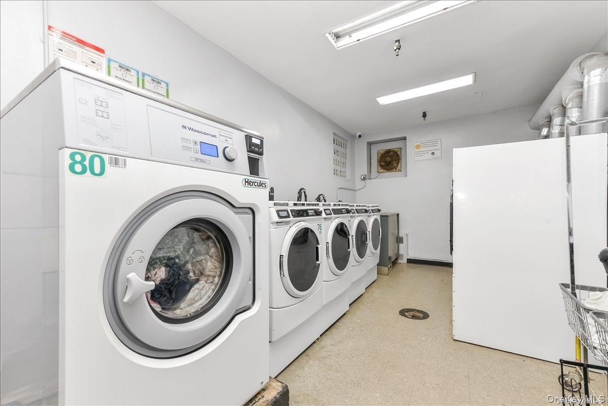1165 E 54th Street 3k Property Photo 21