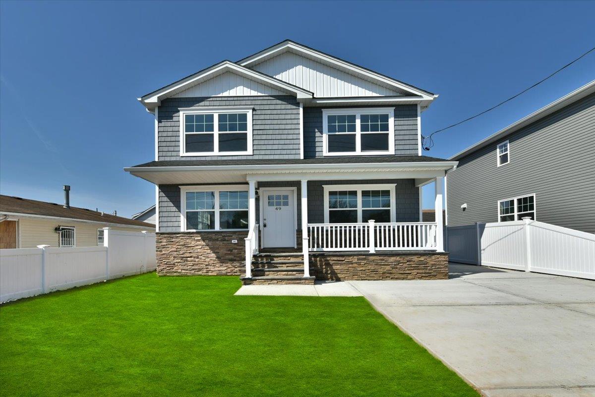 49 Hewlett Street Property Photo