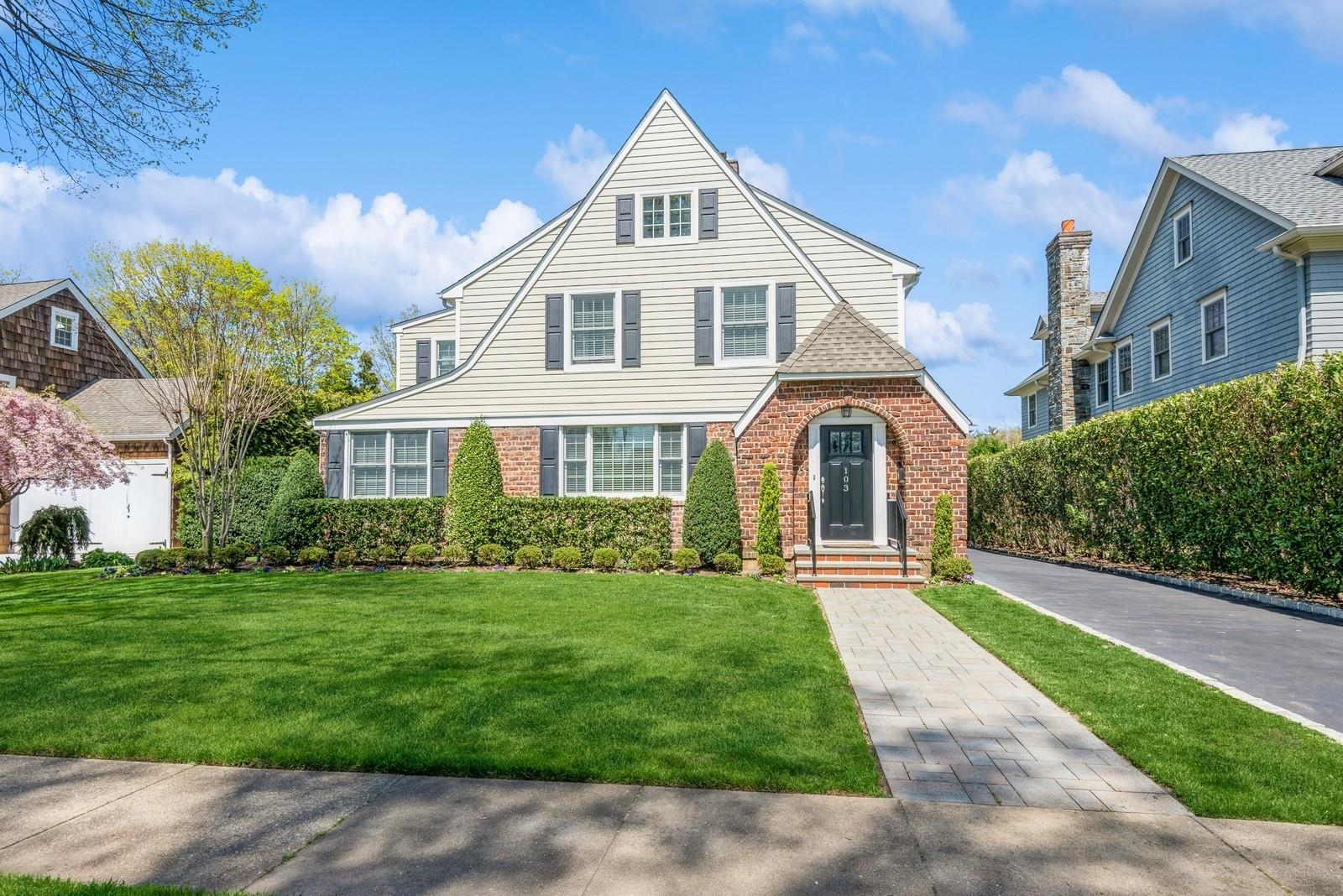 103 Chestnut Street Property Photo