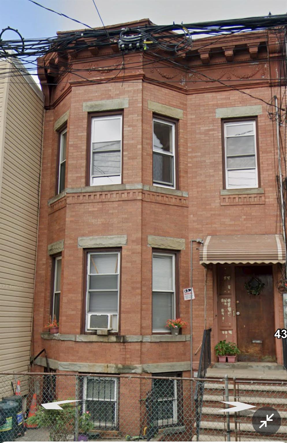 430 Pine St Property Photo