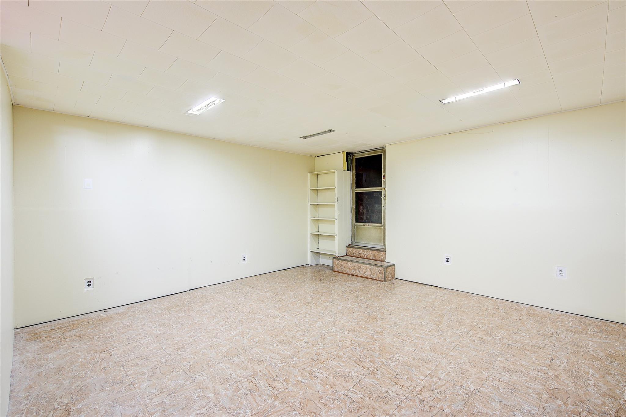 32-55 54th Street Property Photo 5