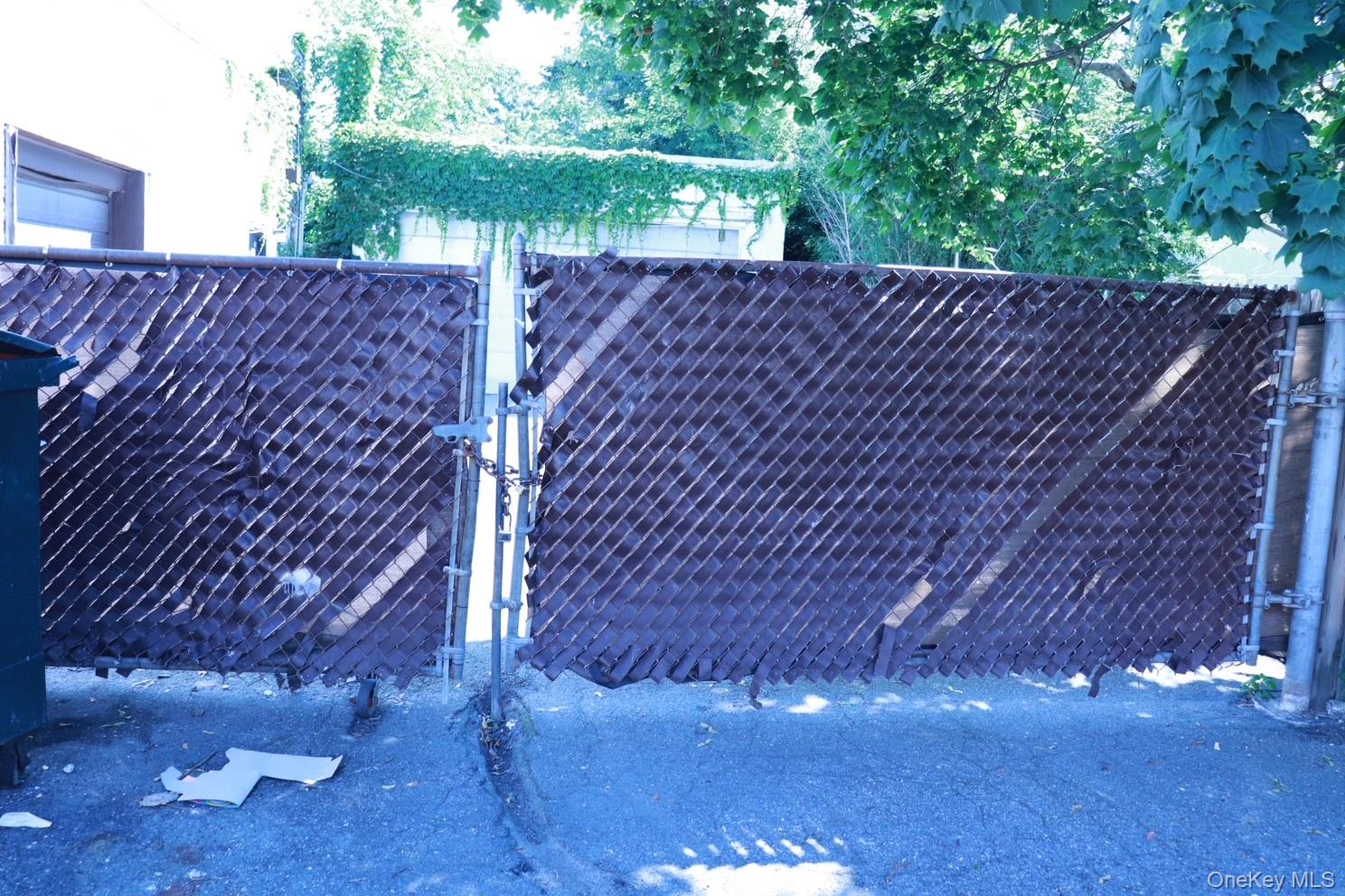 2172 Jericho Turnpike Property Photo 12