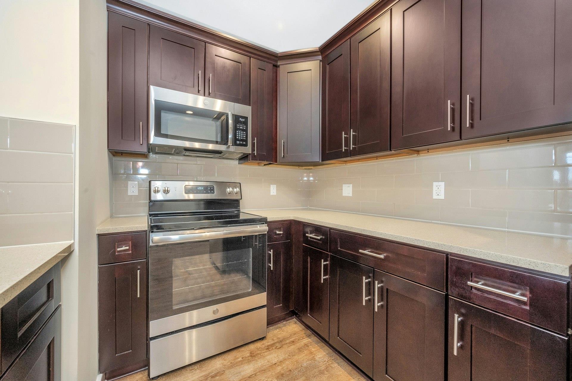 40 Jackson Avenue 1f Property Photo