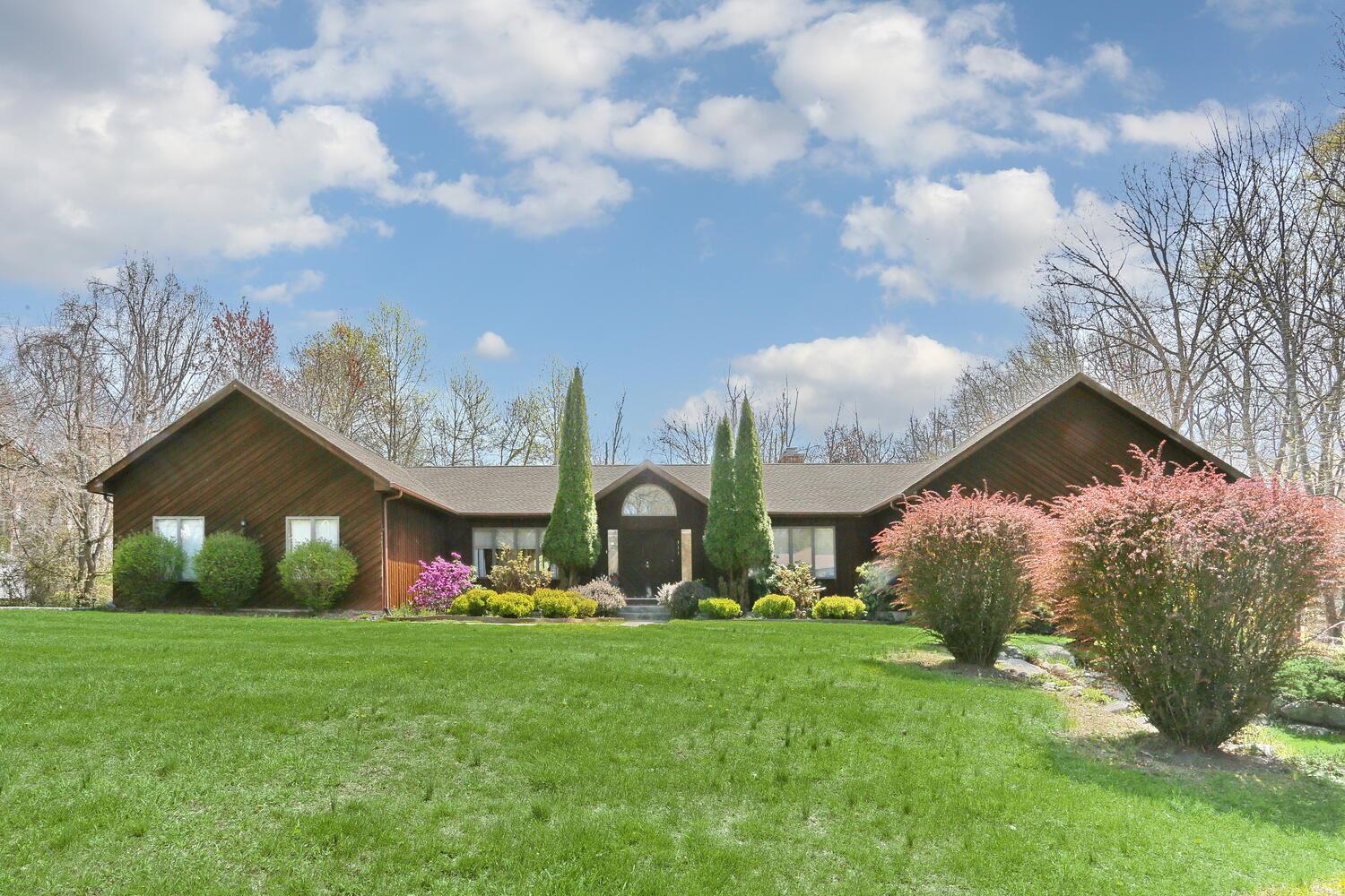 313 Quaker Road Property Photo
