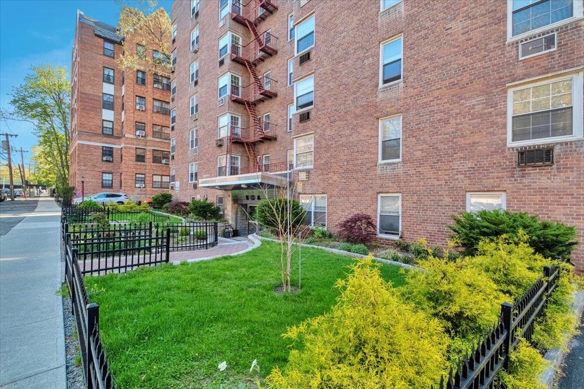 804 Bronx River Road 1a Property Photo 25