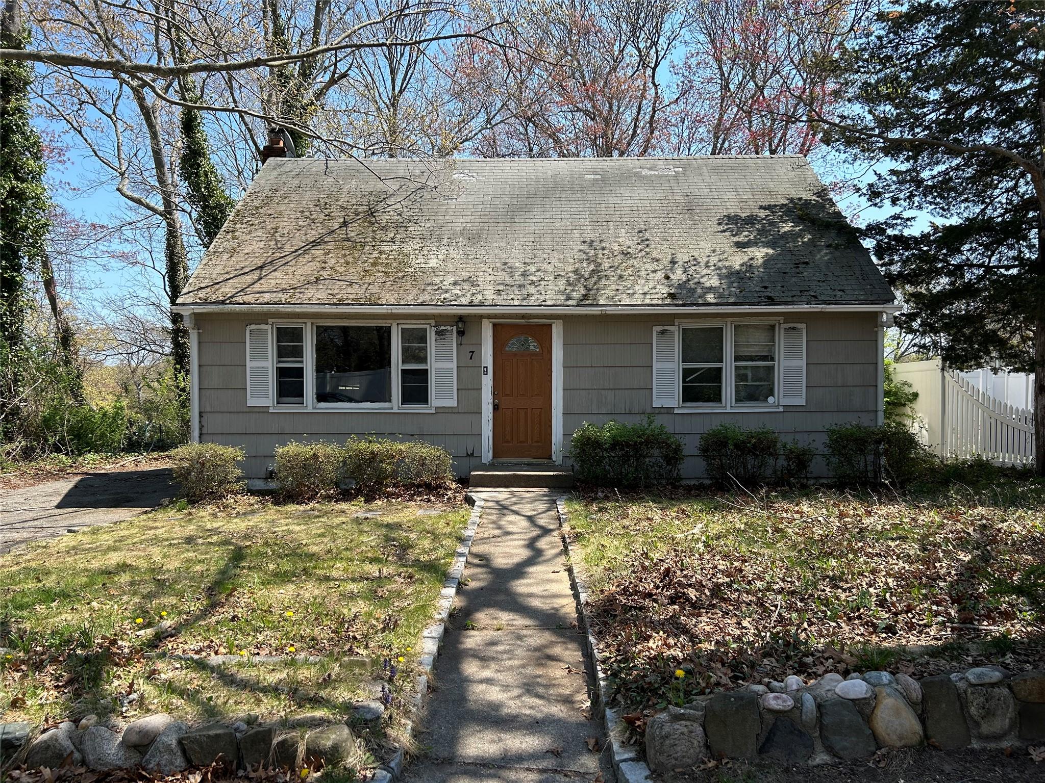 7 Sea Cliff Rd Property Photo