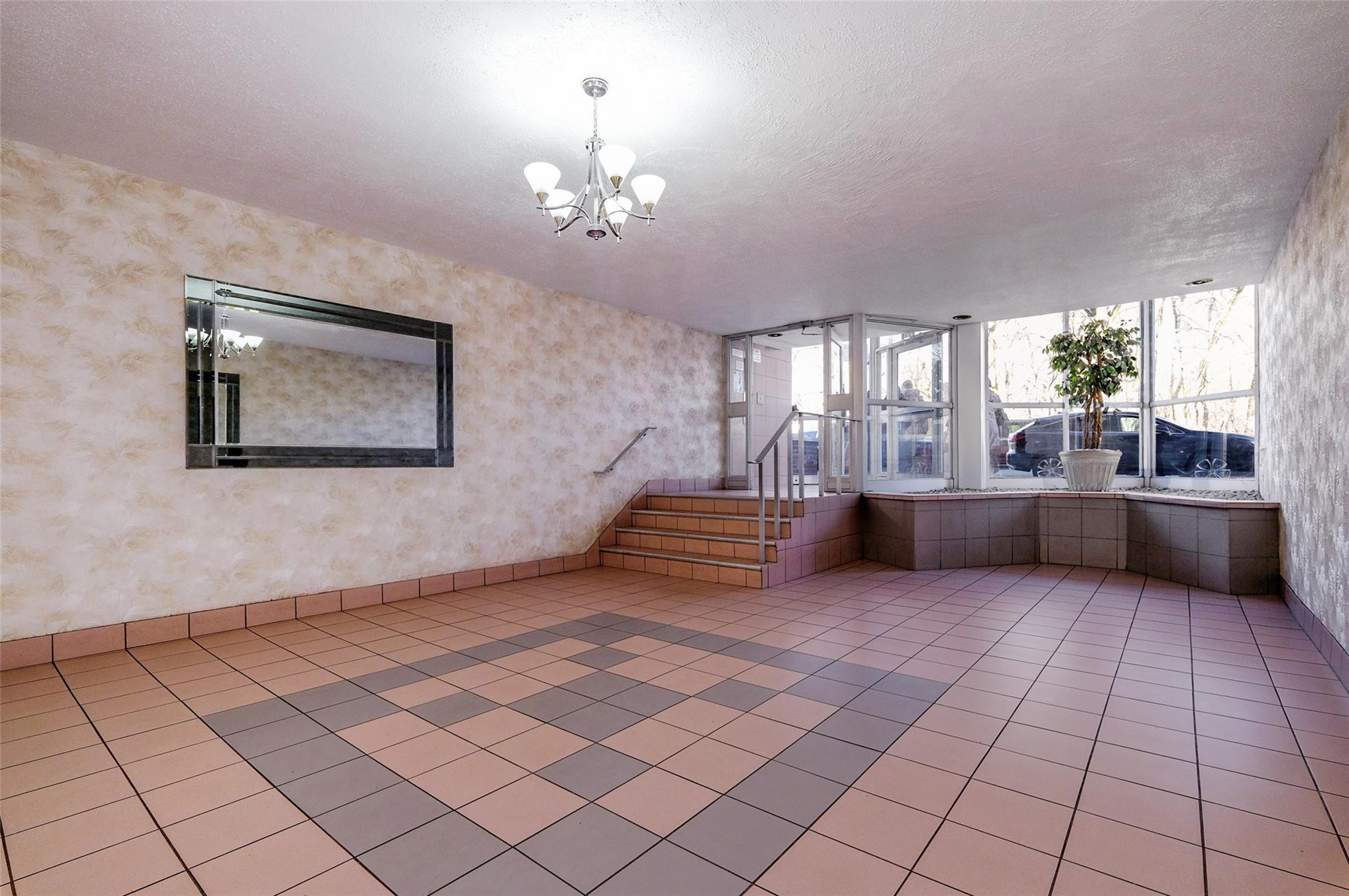 6535 Broadway 5c Property Photo 2