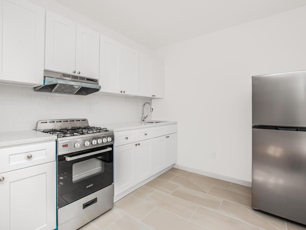 6535 Broadway 5c Property Photo 8