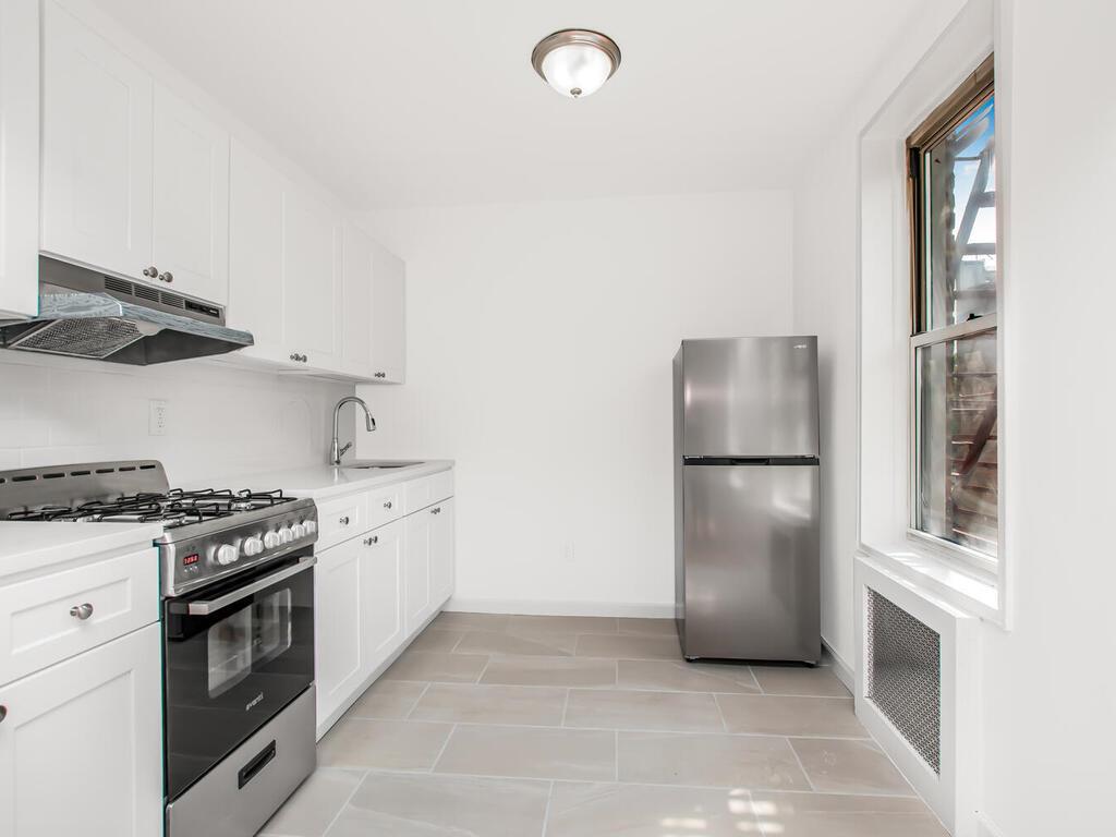 6535 Broadway 5c Property Photo 9