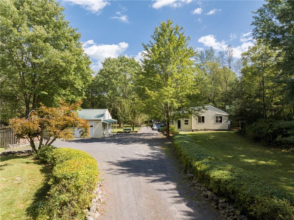 712 Queens Highway Property Photo