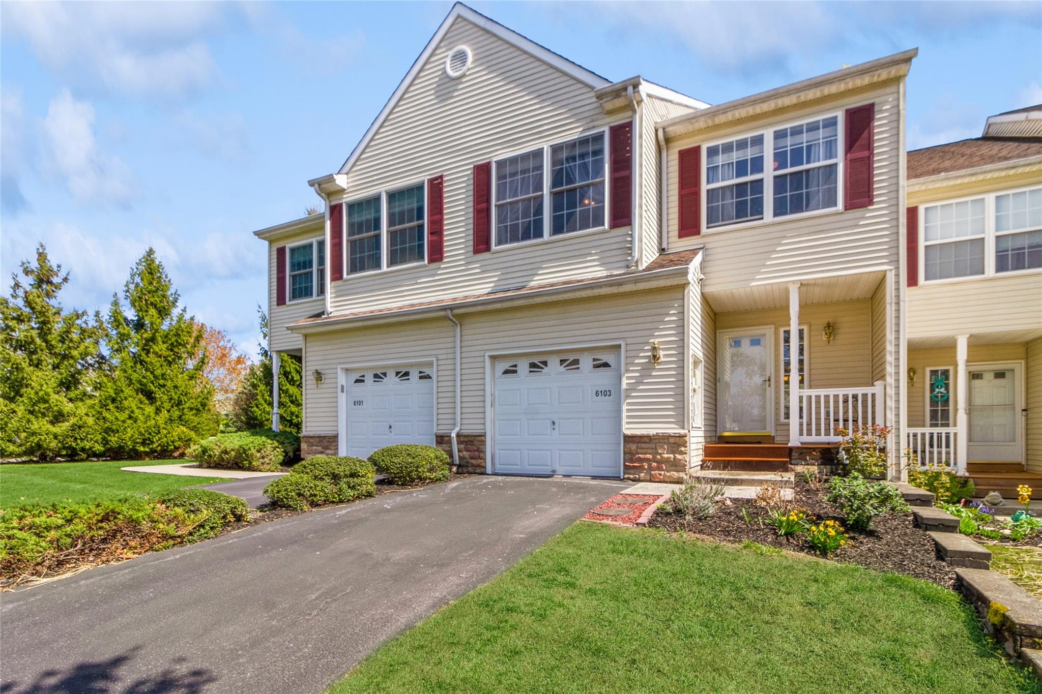 6103 High Ridge Ct Property Photo