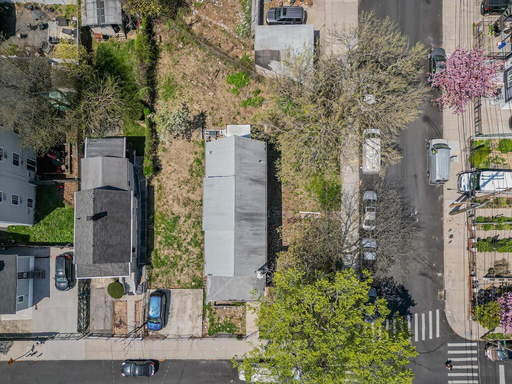 1765 Needham Avenue Property Photo 3