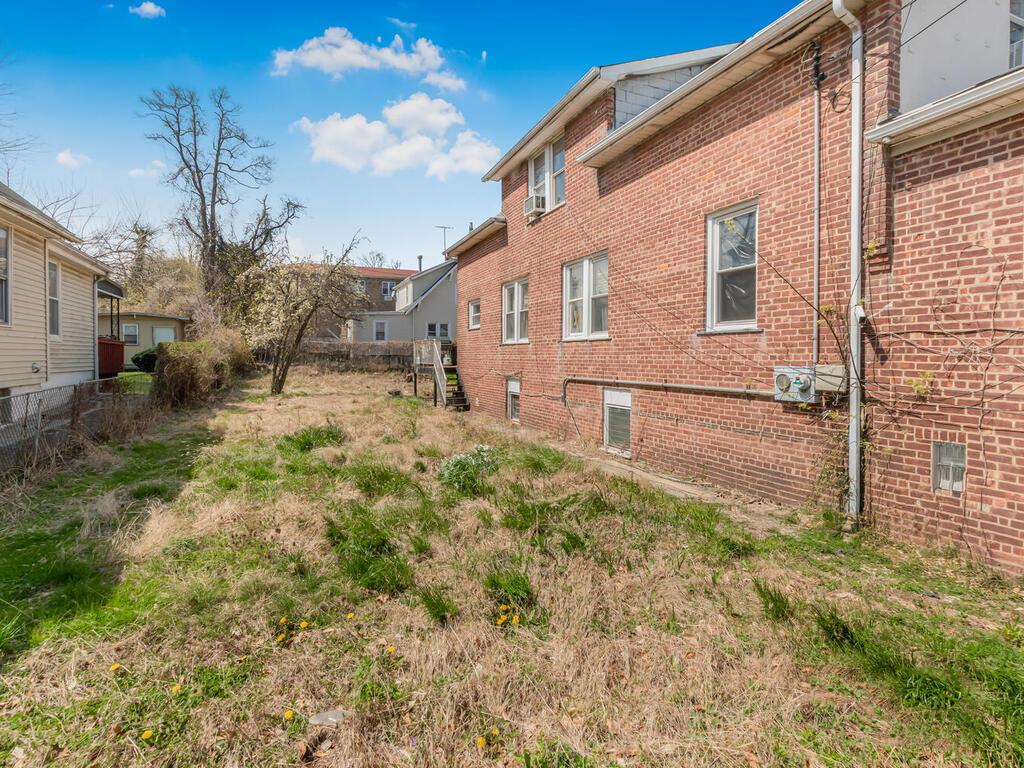 1765 Needham Avenue Property Photo 6